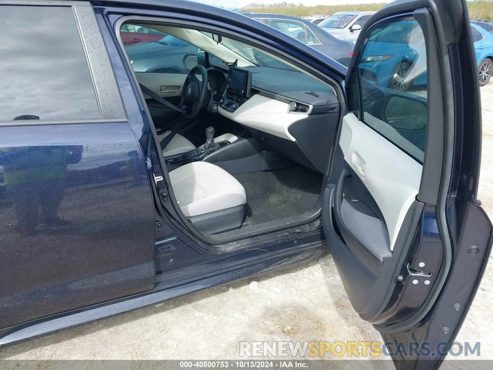 5 Photograph of a damaged car 5YFEPMAE5NP296357 TOYOTA COROLLA 2022