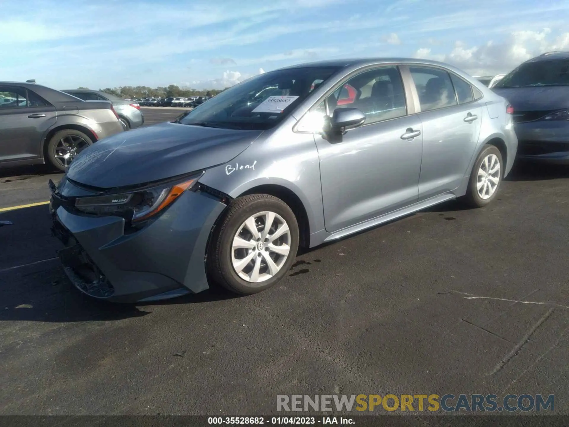 2 Photograph of a damaged car 5YFEPMAE5NP325520 TOYOTA COROLLA 2022