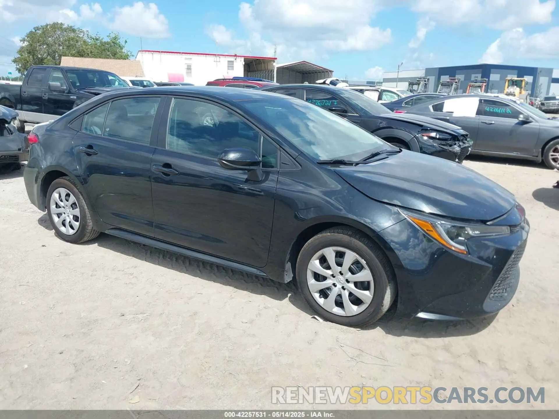 1 Photograph of a damaged car 5YFEPMAE5NP332337 TOYOTA COROLLA 2022