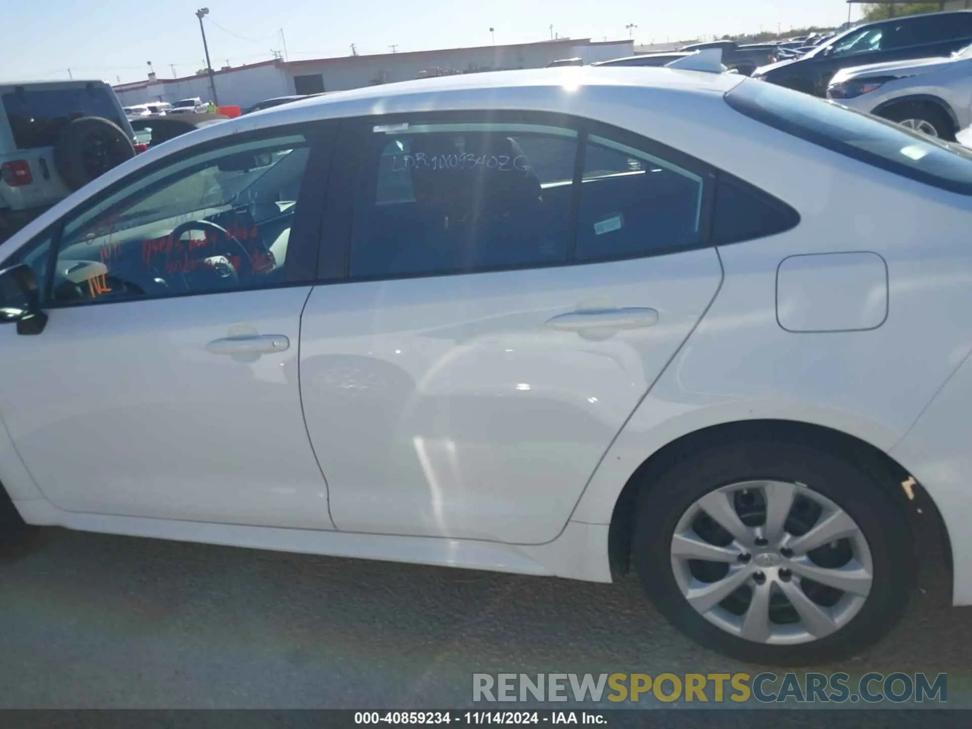 14 Photograph of a damaged car 5YFEPMAE5NP359330 TOYOTA COROLLA 2022