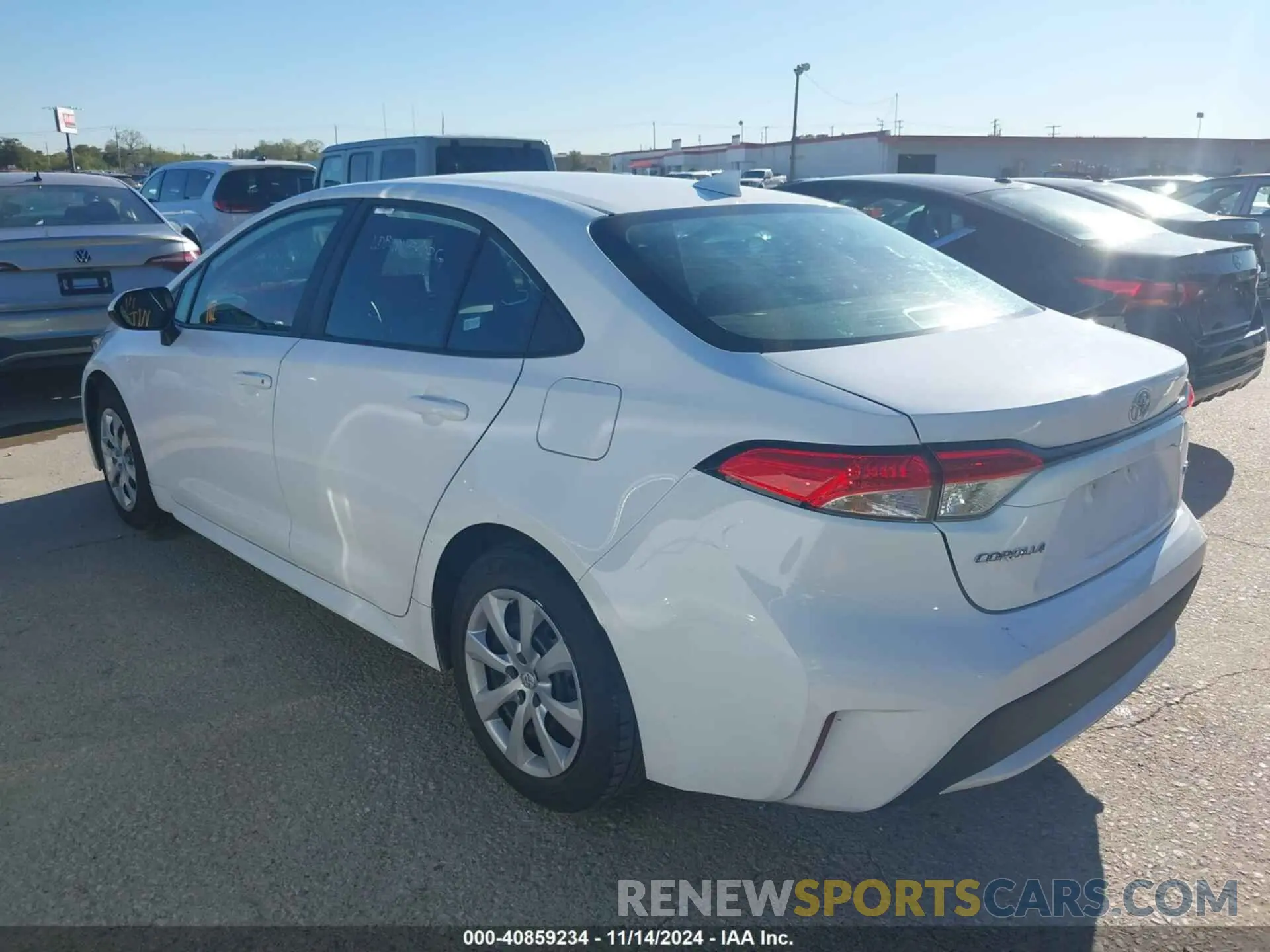3 Photograph of a damaged car 5YFEPMAE5NP359330 TOYOTA COROLLA 2022
