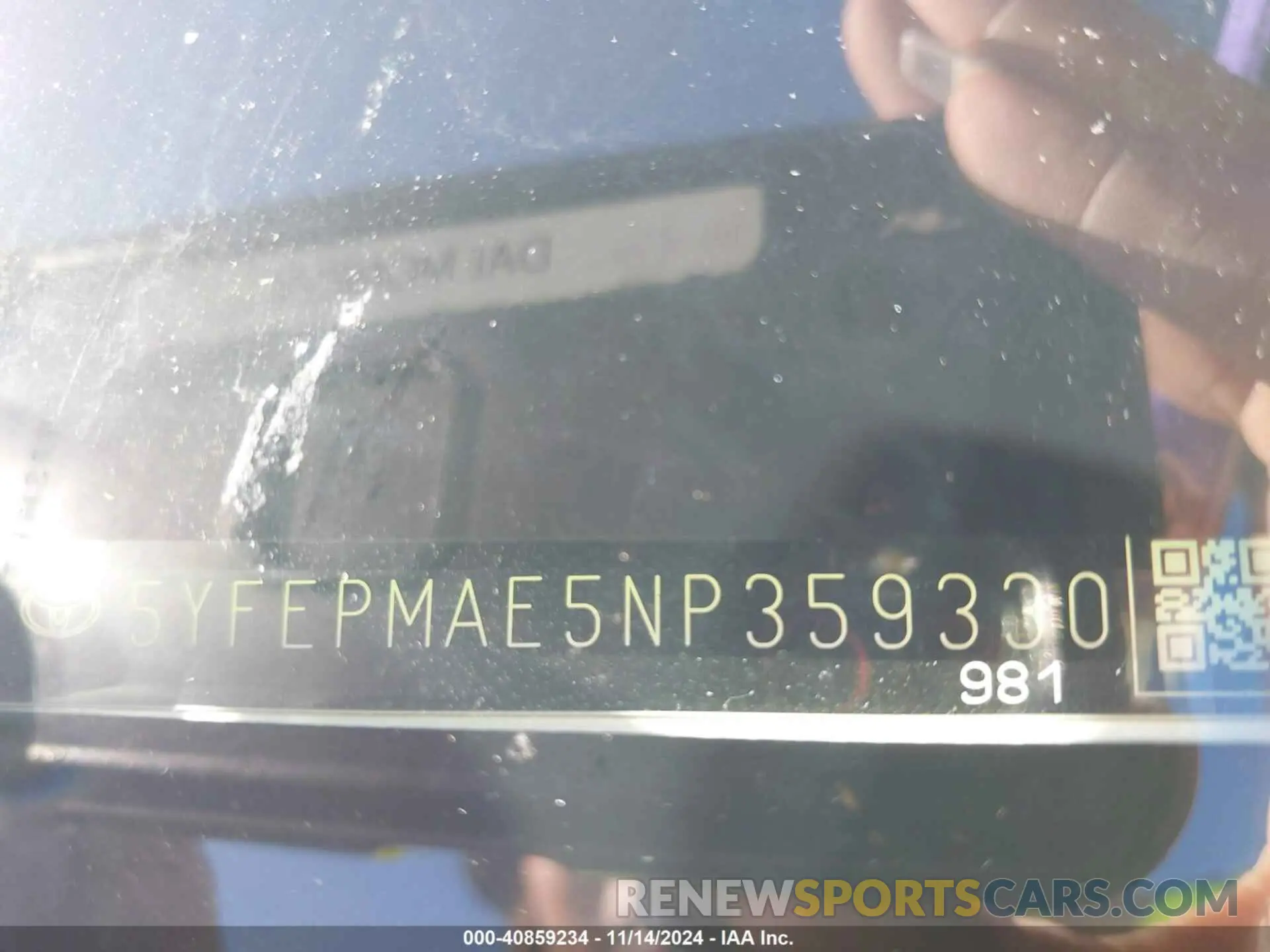 9 Photograph of a damaged car 5YFEPMAE5NP359330 TOYOTA COROLLA 2022