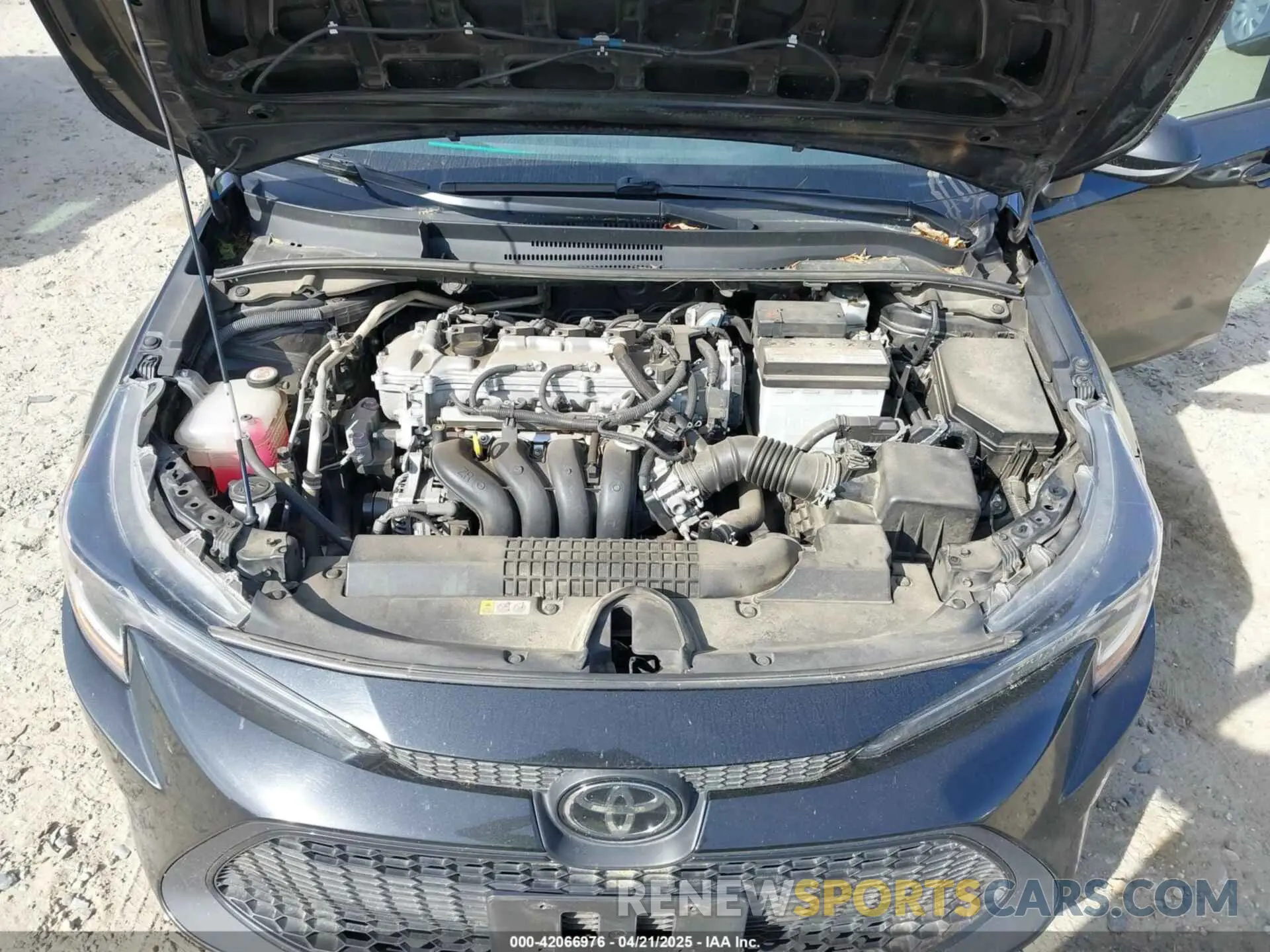 10 Photograph of a damaged car 5YFEPMAE5NP362745 TOYOTA COROLLA 2022