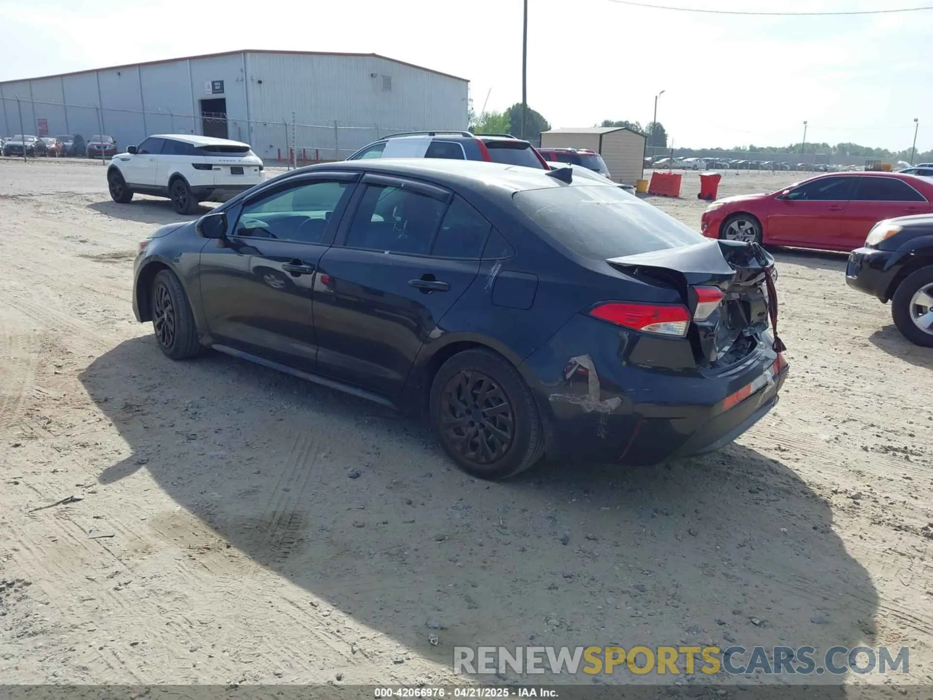 3 Photograph of a damaged car 5YFEPMAE5NP362745 TOYOTA COROLLA 2022