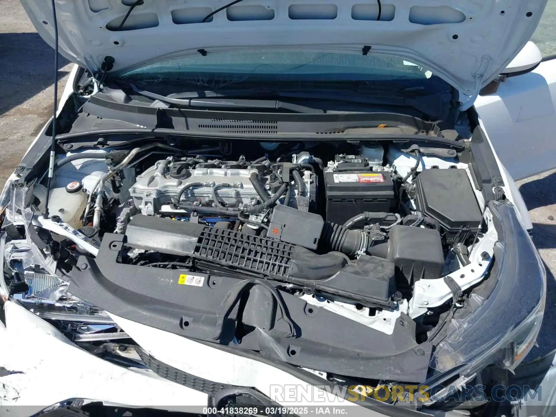 10 Photograph of a damaged car 5YFEPMAE5NP370179 TOYOTA COROLLA 2022