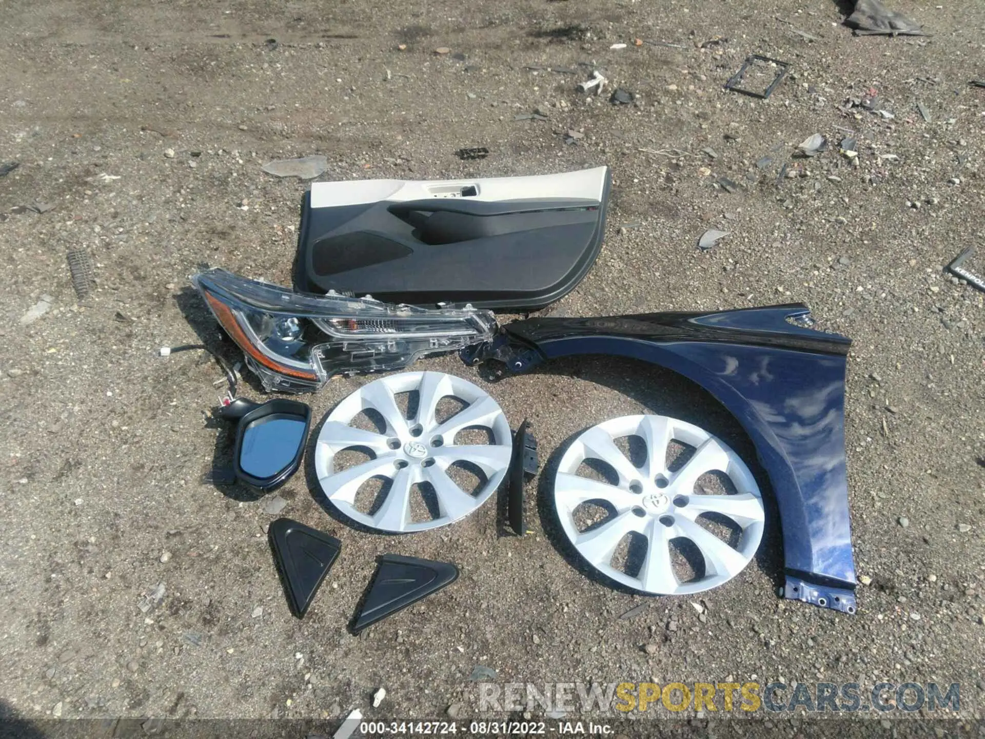 12 Photograph of a damaged car 5YFEPMAE6NP314770 TOYOTA COROLLA 2022