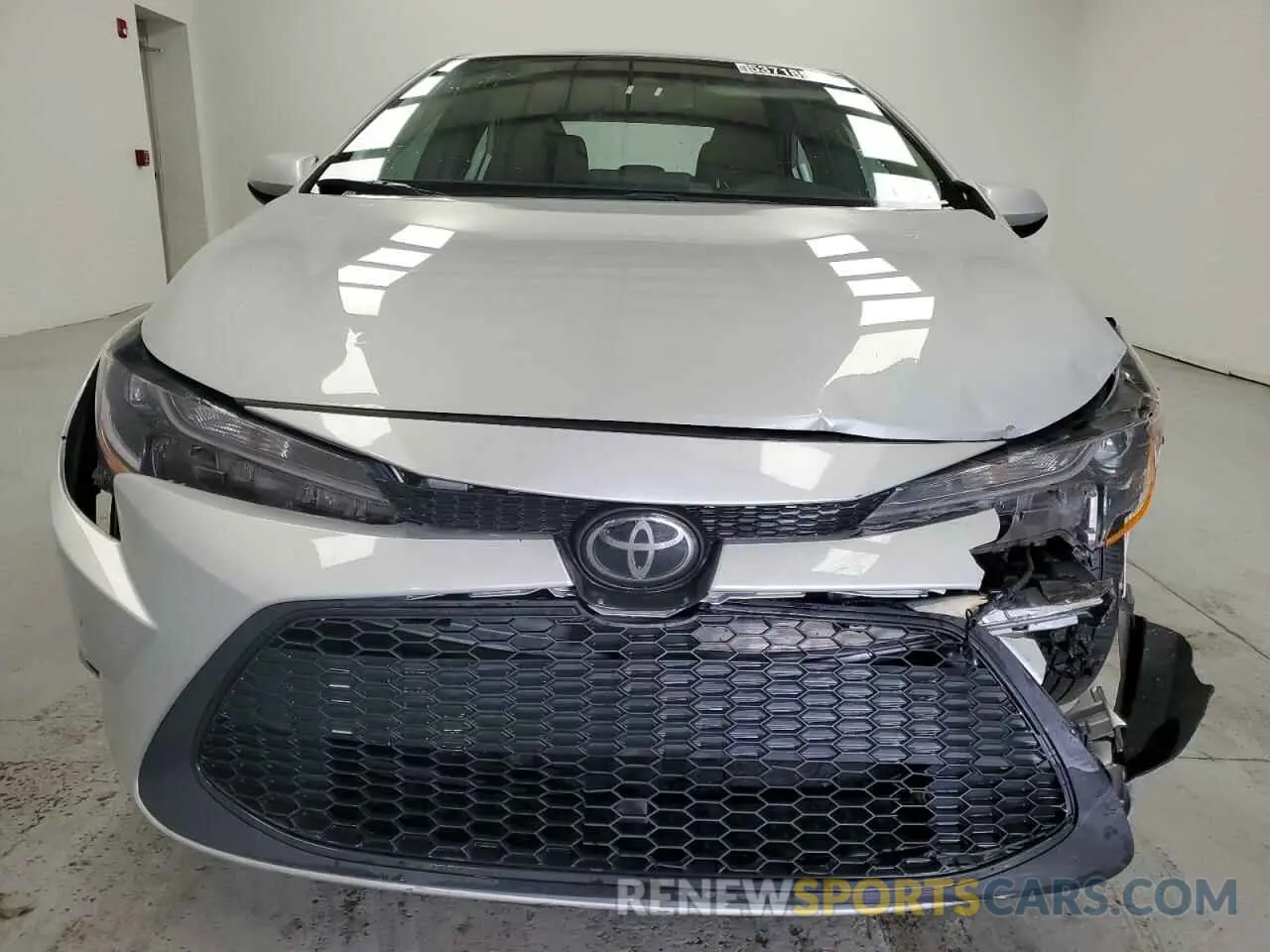 5 Photograph of a damaged car 5YFEPMAE6NP325512 TOYOTA COROLLA 2022