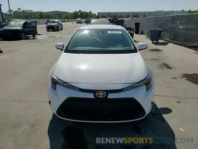 14 Photograph of a damaged car 5YFEPMAE6NP336543 TOYOTA COROLLA 2022