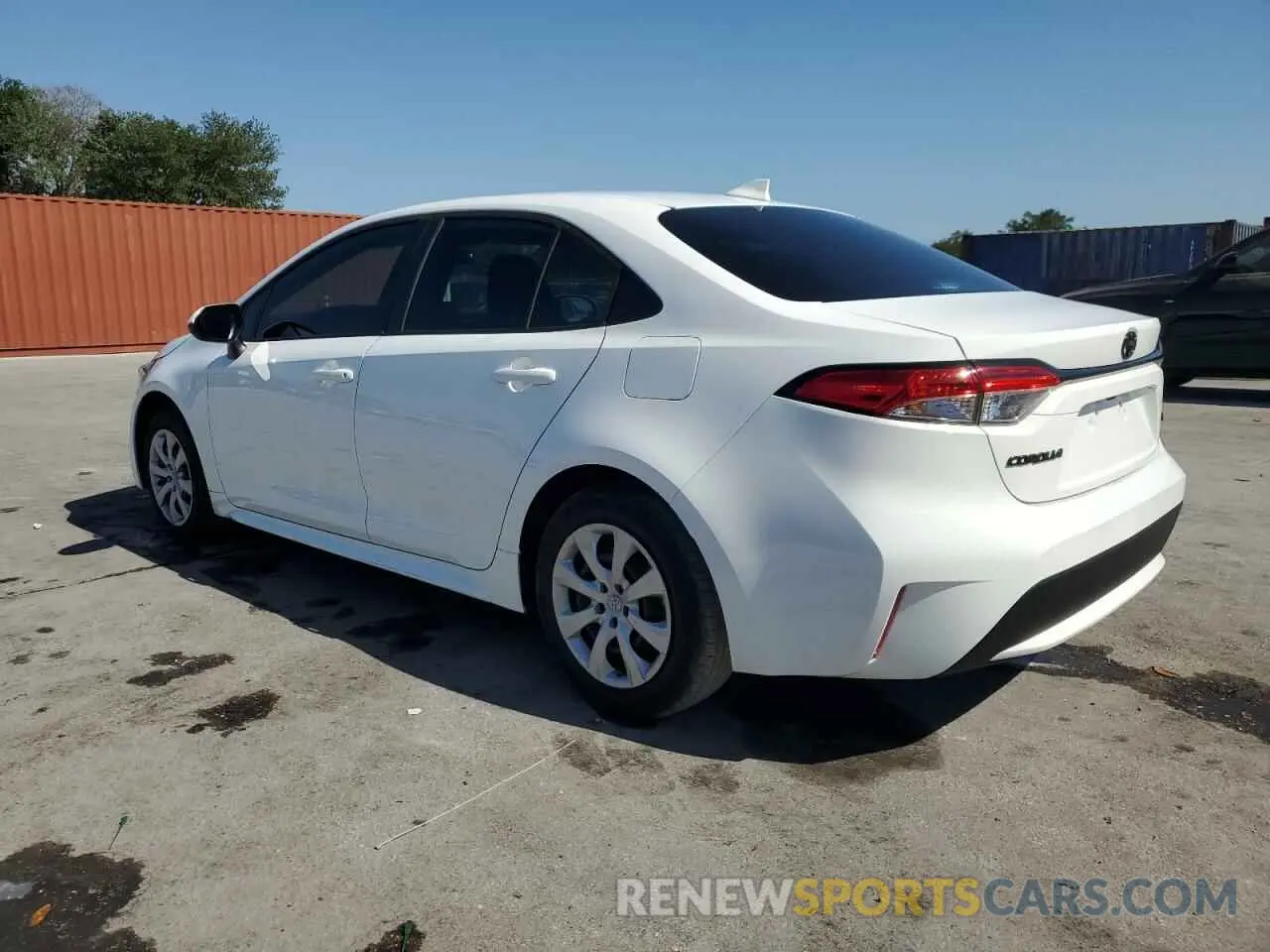 2 Photograph of a damaged car 5YFEPMAE6NP336543 TOYOTA COROLLA 2022