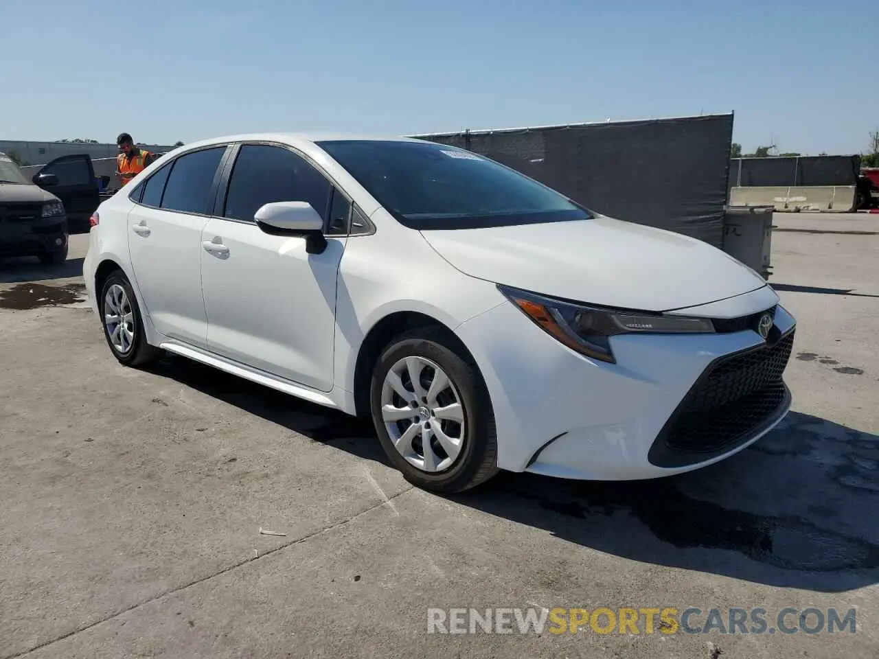 4 Photograph of a damaged car 5YFEPMAE6NP336543 TOYOTA COROLLA 2022