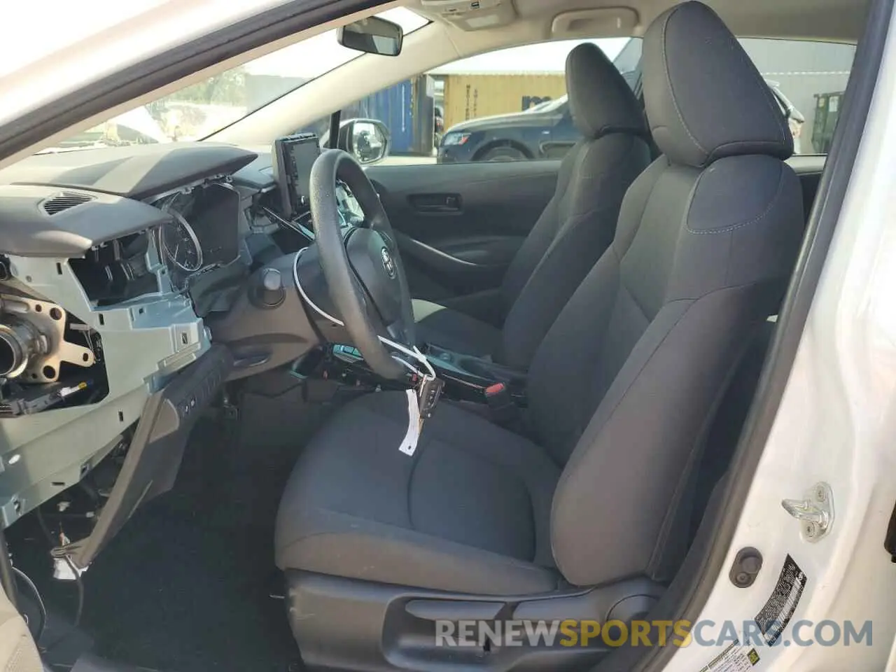 7 Photograph of a damaged car 5YFEPMAE6NP336543 TOYOTA COROLLA 2022