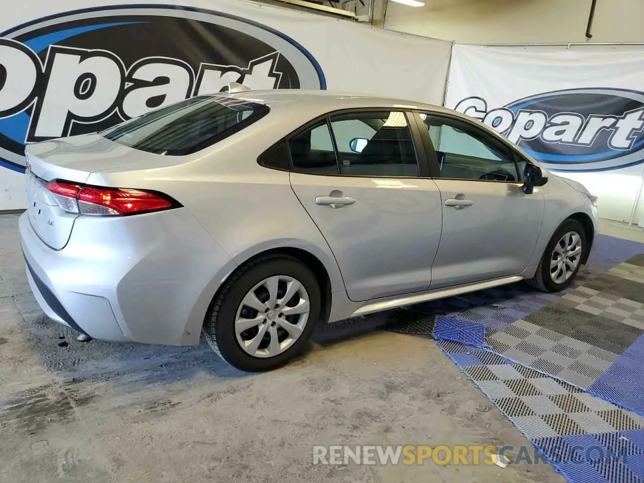 3 Photograph of a damaged car 5YFEPMAE6NP343315 TOYOTA COROLLA 2022