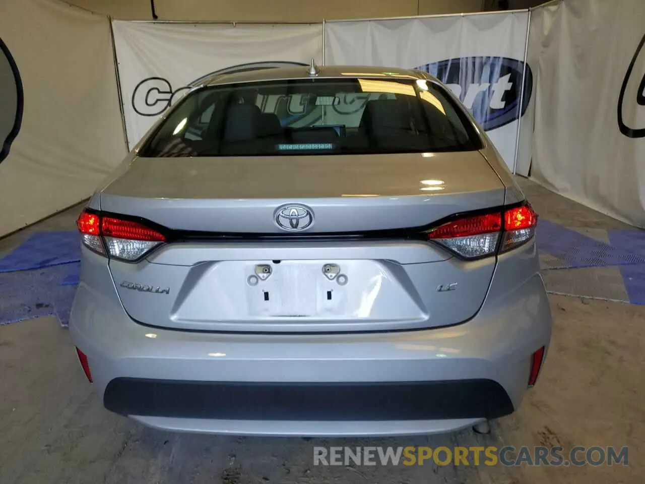 6 Photograph of a damaged car 5YFEPMAE6NP343315 TOYOTA COROLLA 2022