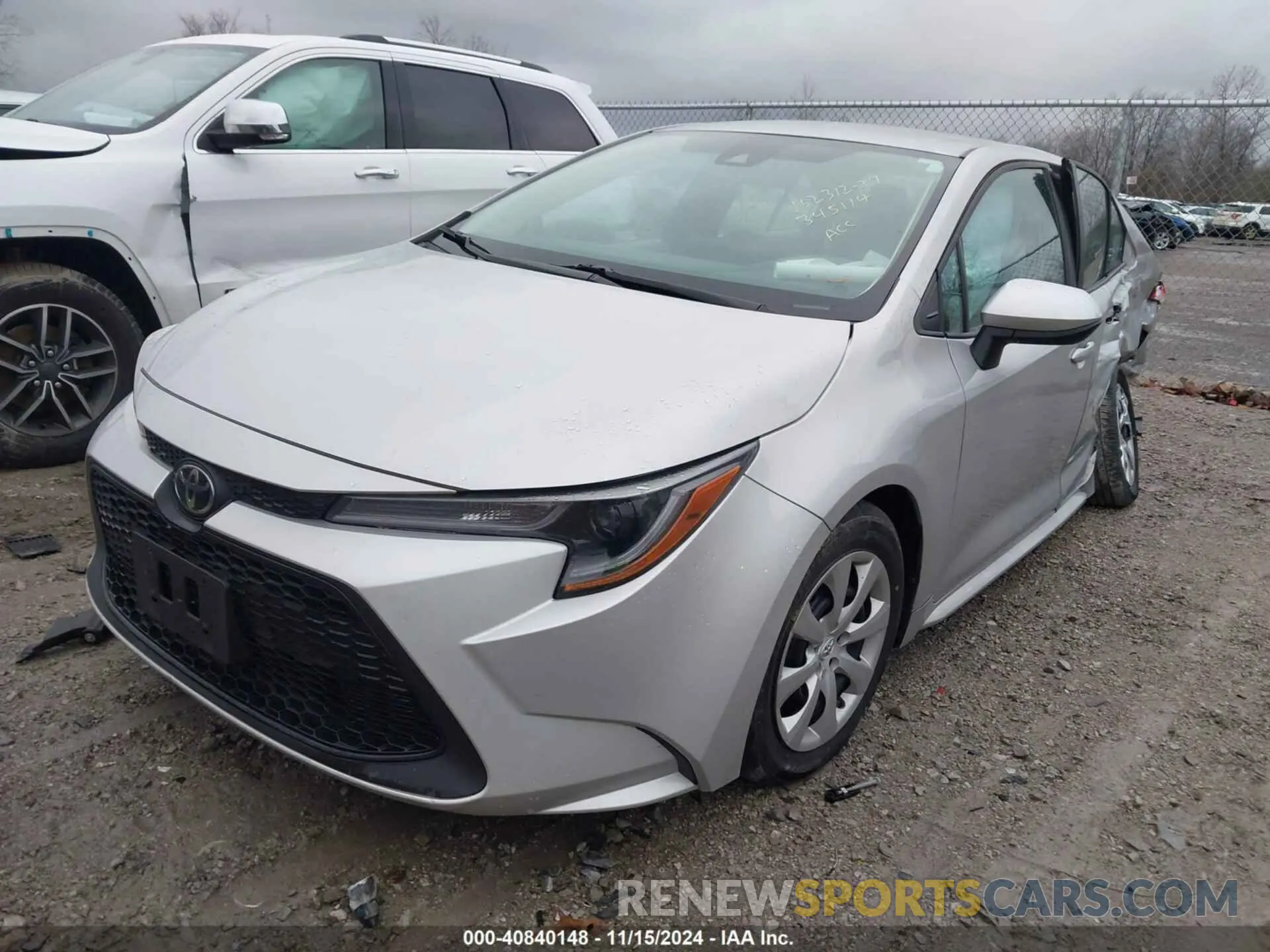 2 Photograph of a damaged car 5YFEPMAE6NP345114 TOYOTA COROLLA 2022