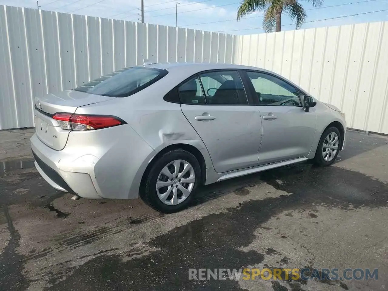 3 Photograph of a damaged car 5YFEPMAE6NP364469 TOYOTA COROLLA 2022