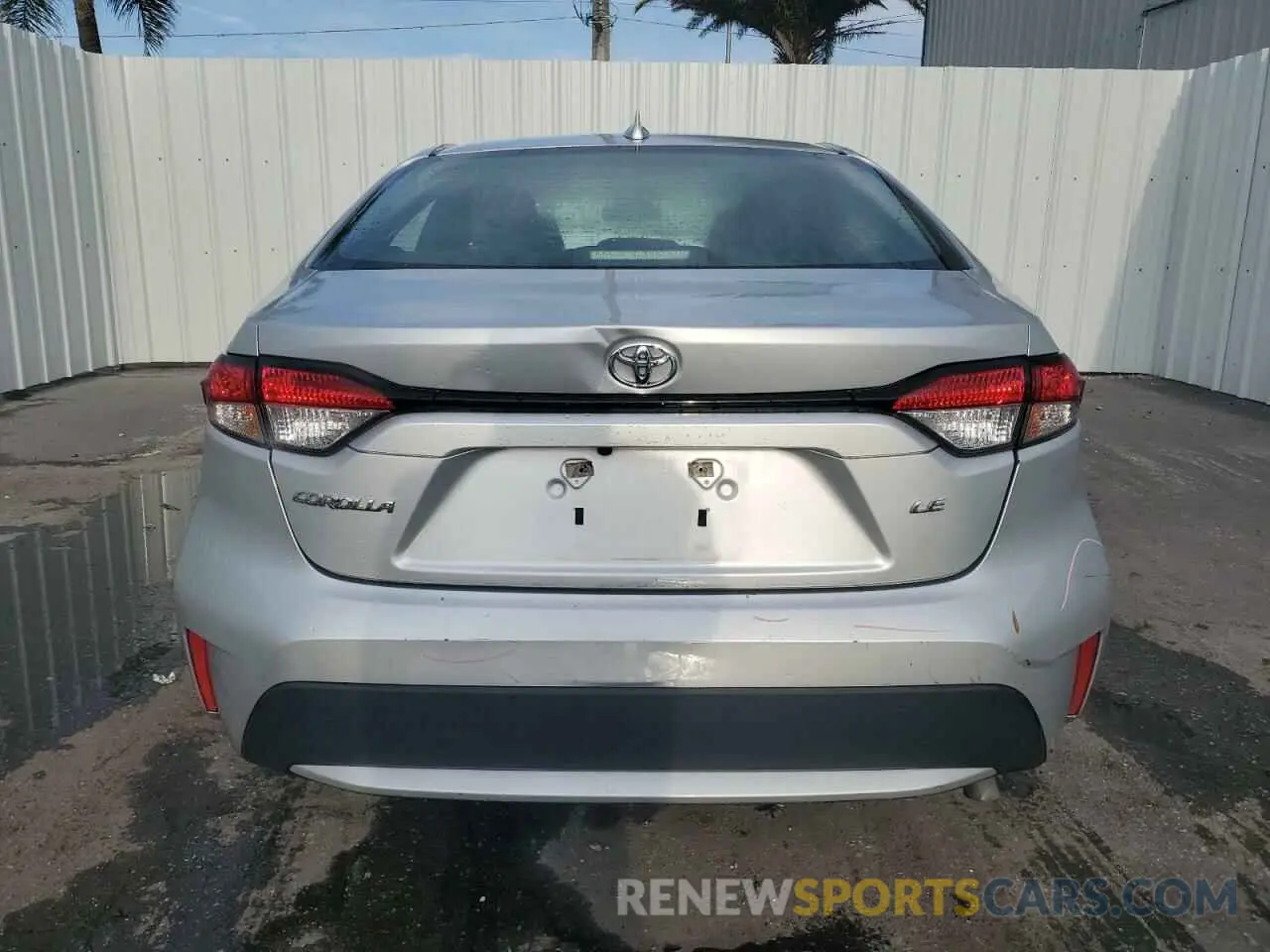 6 Photograph of a damaged car 5YFEPMAE6NP364469 TOYOTA COROLLA 2022
