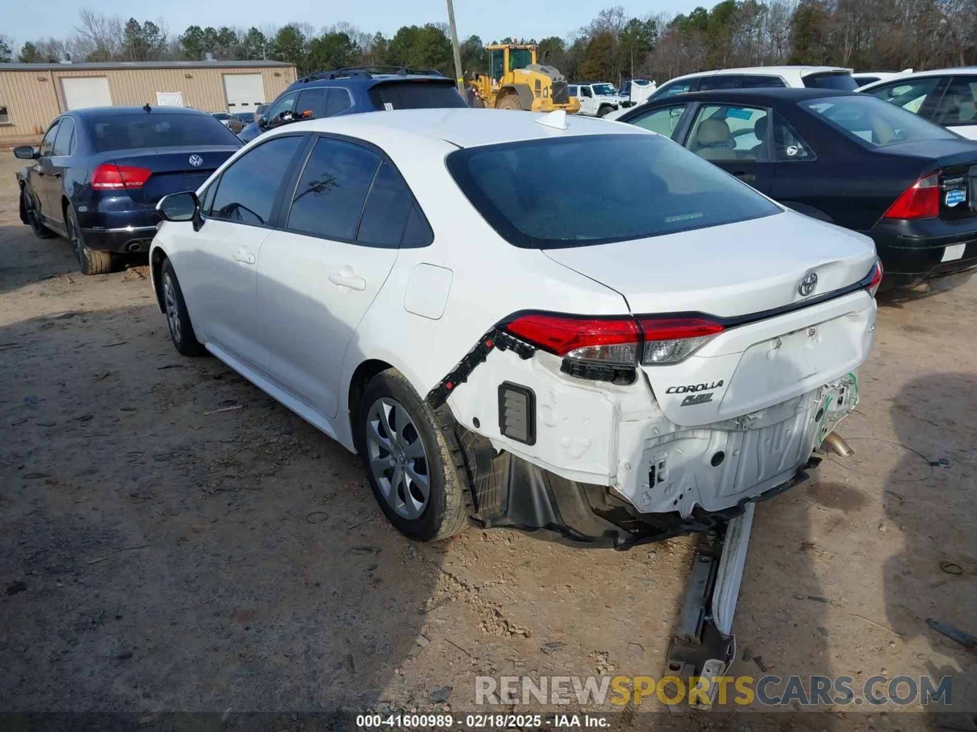 3 Photograph of a damaged car 5YFEPMAE6NP366304 TOYOTA COROLLA 2022