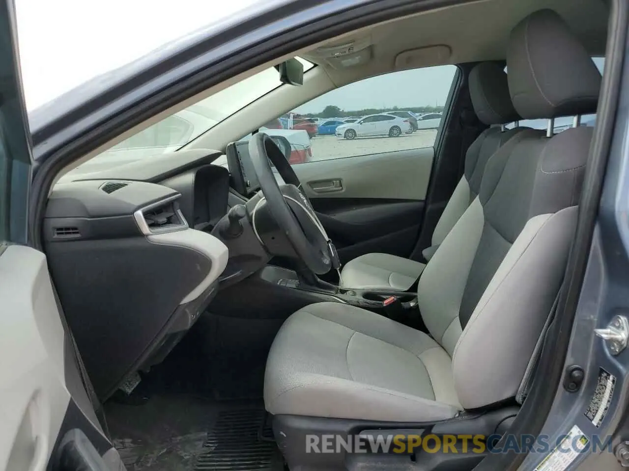 7 Photograph of a damaged car 5YFEPMAE6NP366416 TOYOTA COROLLA 2022