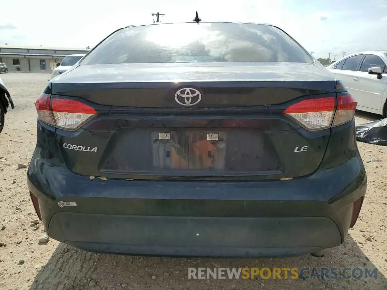 6 Photograph of a damaged car 5YFEPMAE6NP368618 TOYOTA COROLLA 2022