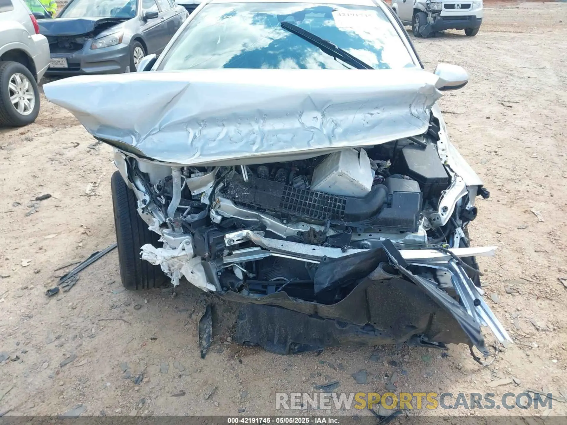 6 Photograph of a damaged car 5YFEPMAE6NP370739 TOYOTA COROLLA 2022