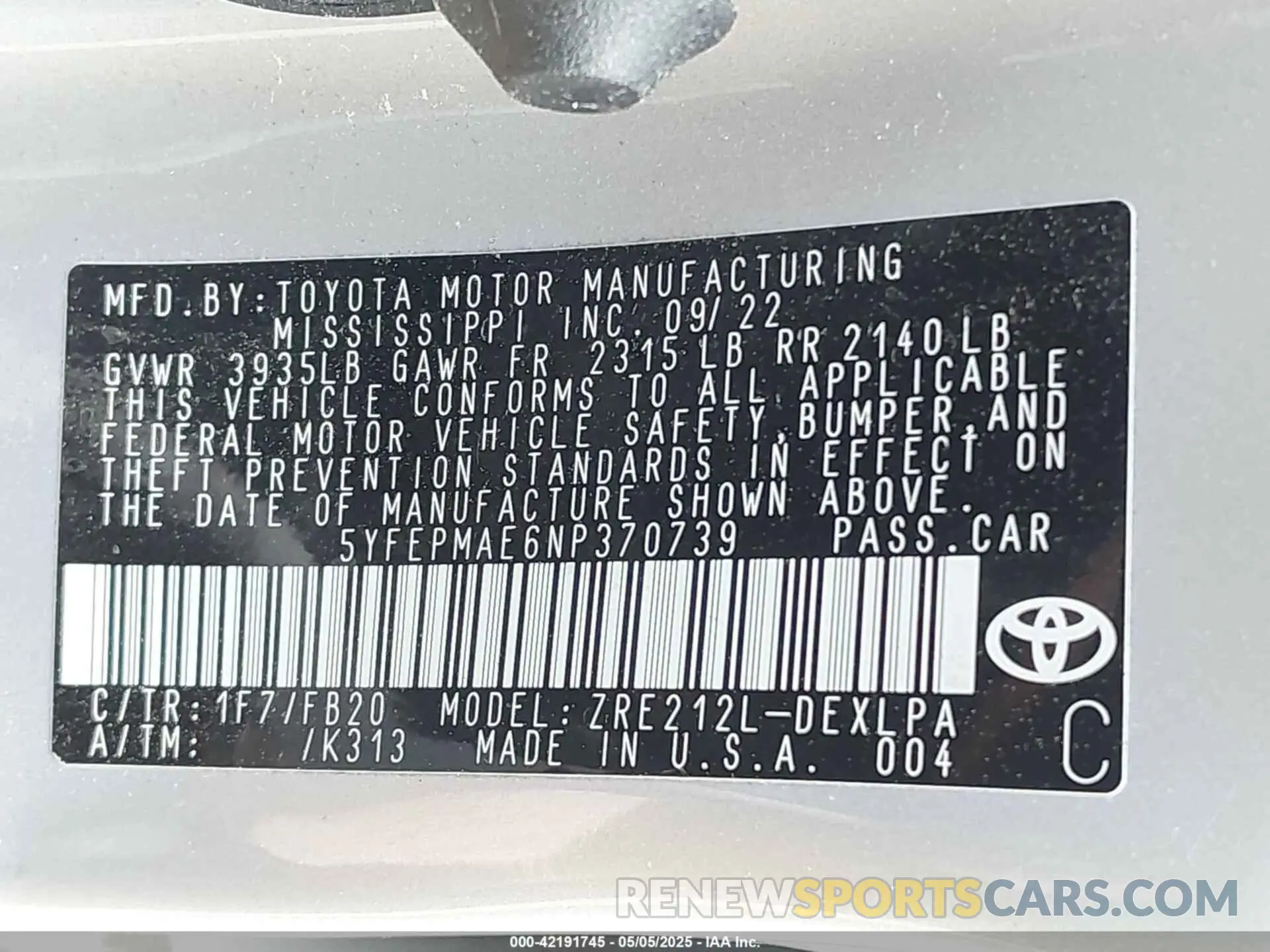 9 Photograph of a damaged car 5YFEPMAE6NP370739 TOYOTA COROLLA 2022