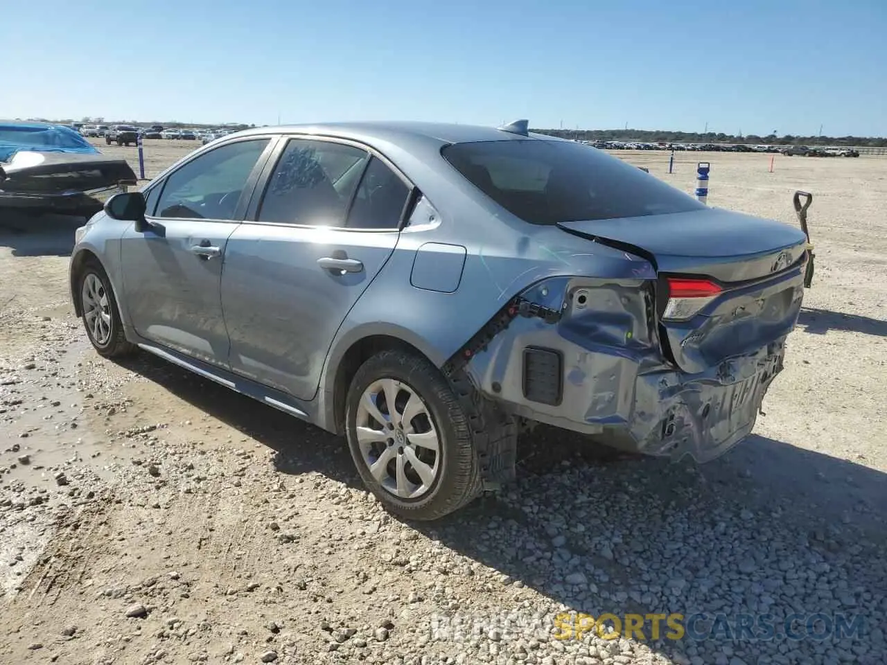 2 Photograph of a damaged car 5YFEPMAE6NP385791 TOYOTA COROLLA 2022