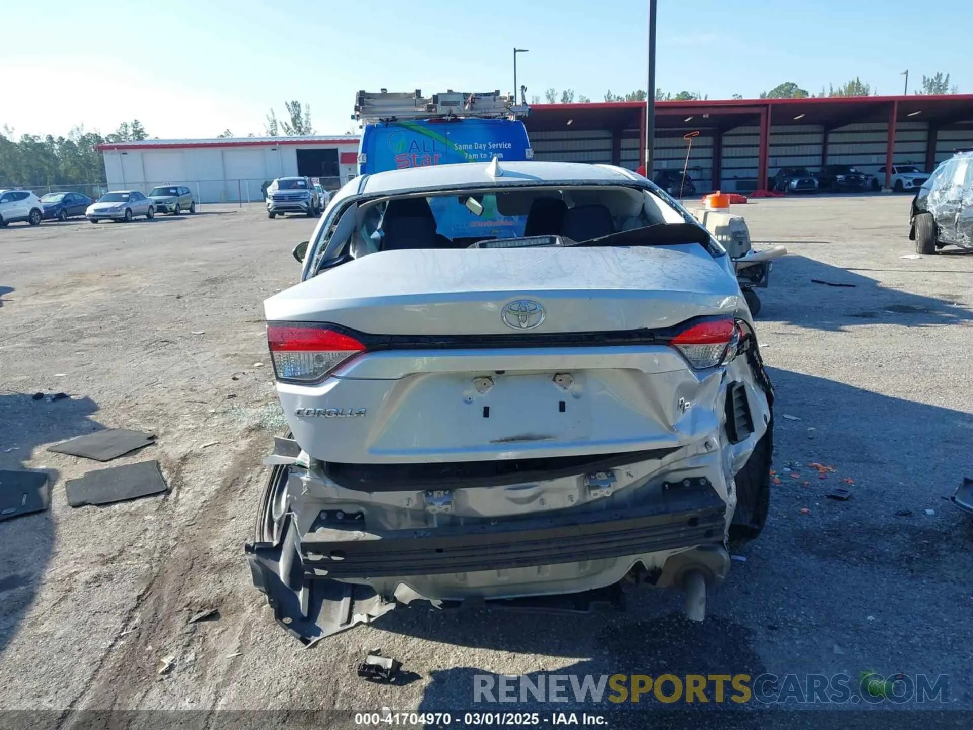 6 Photograph of a damaged car 5YFEPMAE7NP276286 TOYOTA COROLLA 2022