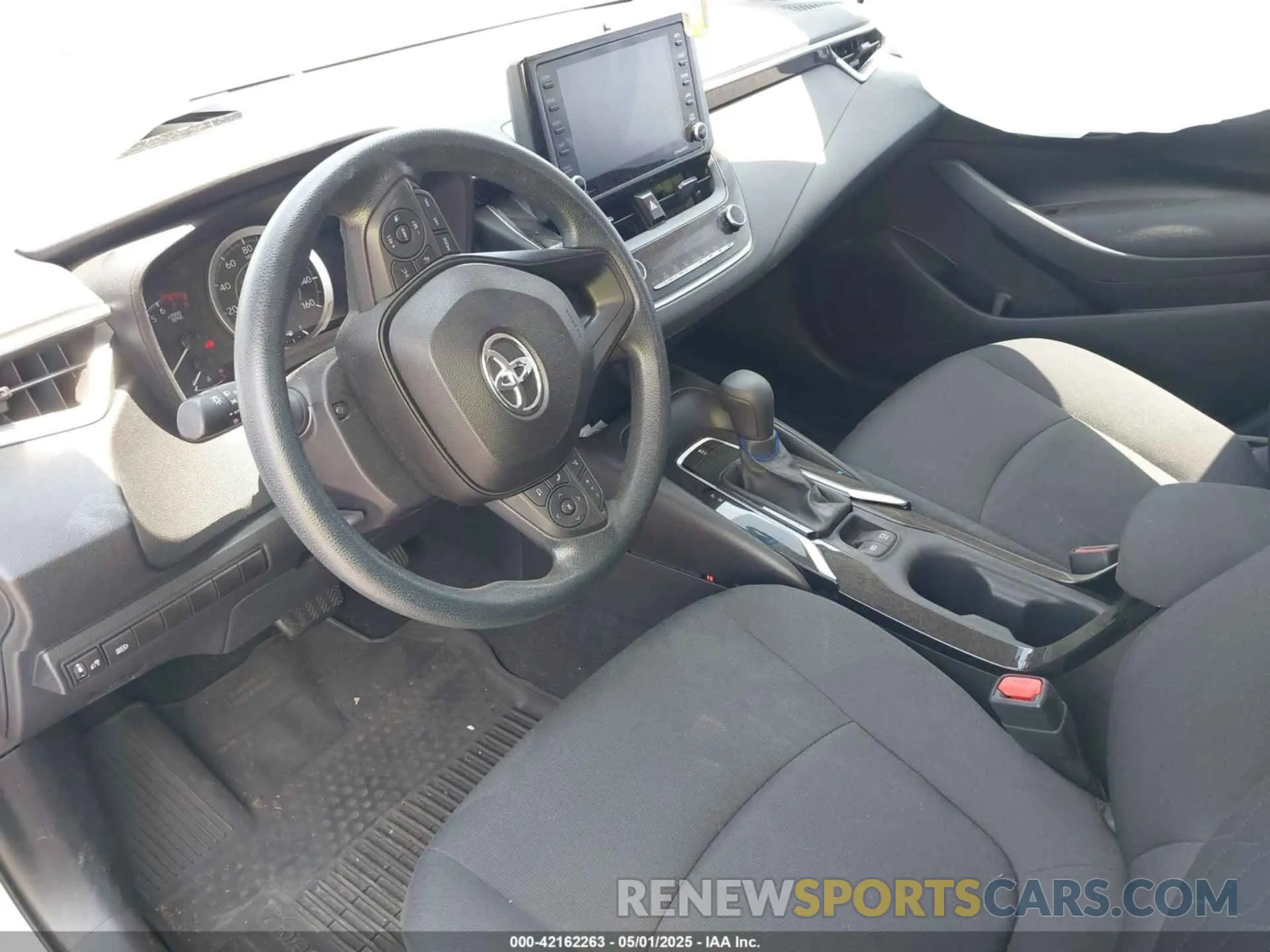 5 Photograph of a damaged car 5YFEPMAE7NP279625 TOYOTA COROLLA 2022