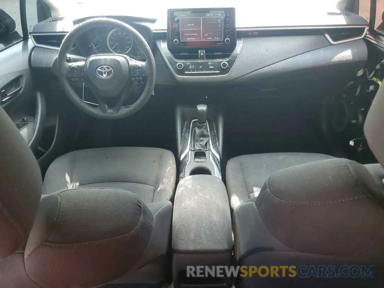 8 Photograph of a damaged car 5YFEPMAE7NP290009 TOYOTA COROLLA 2022