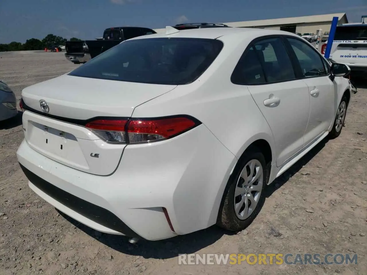 4 Photograph of a damaged car 5YFEPMAE7NP294075 TOYOTA COROLLA 2022
