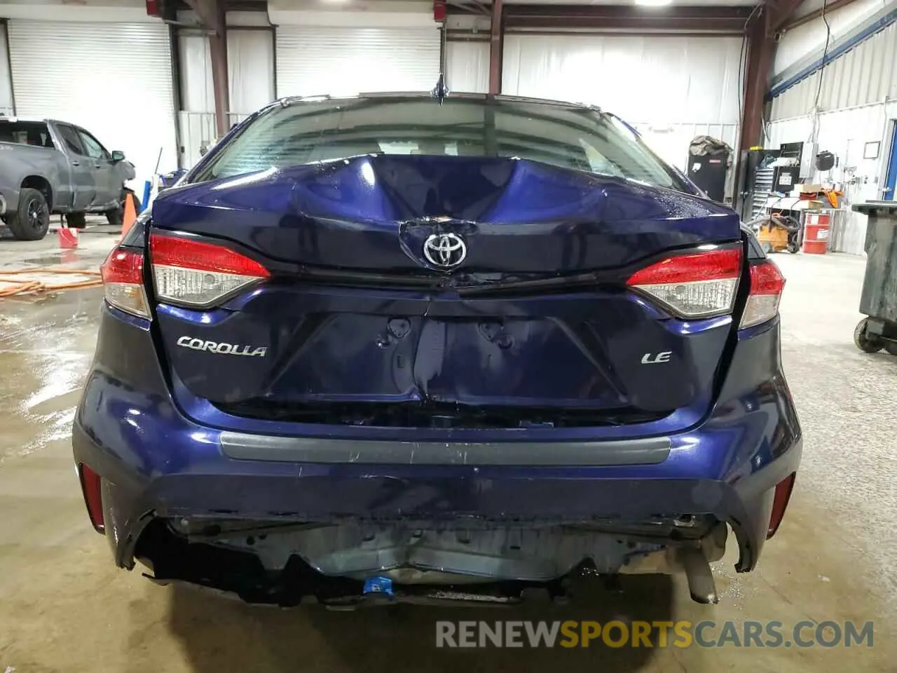 6 Photograph of a damaged car 5YFEPMAE7NP298501 TOYOTA COROLLA 2022