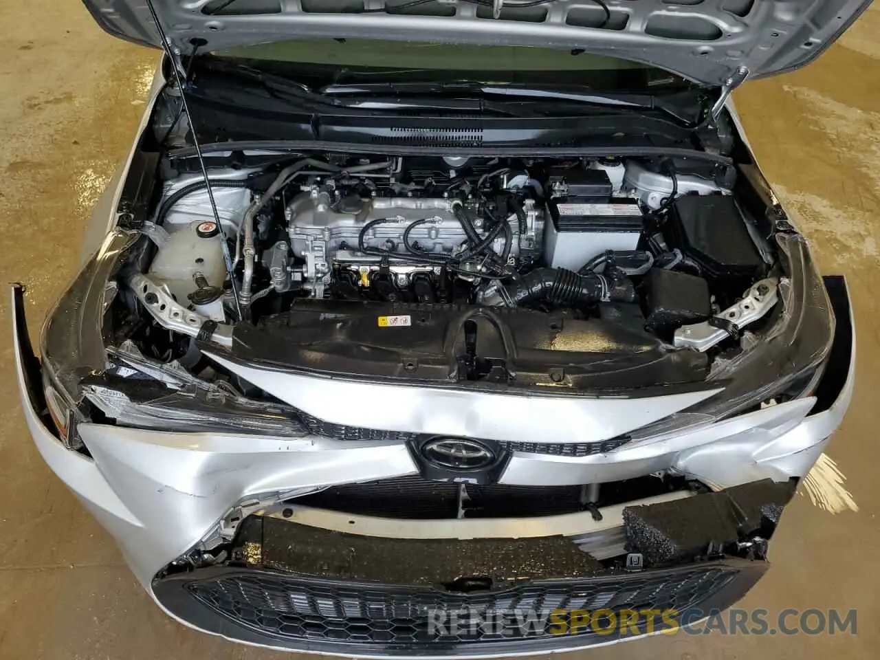 11 Photograph of a damaged car 5YFEPMAE7NP331416 TOYOTA COROLLA 2022