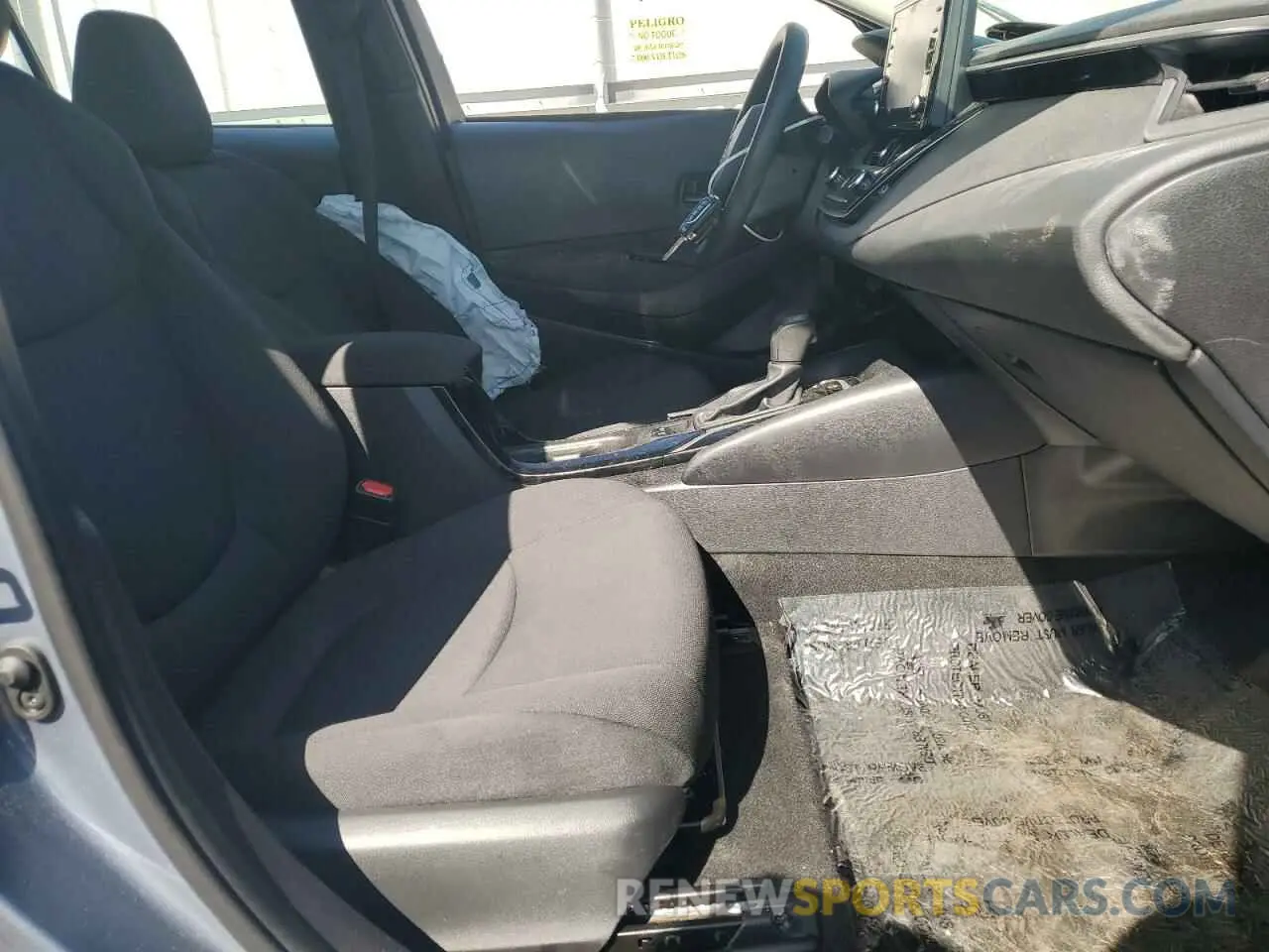 7 Photograph of a damaged car 5YFEPMAE7NP353304 TOYOTA COROLLA 2022