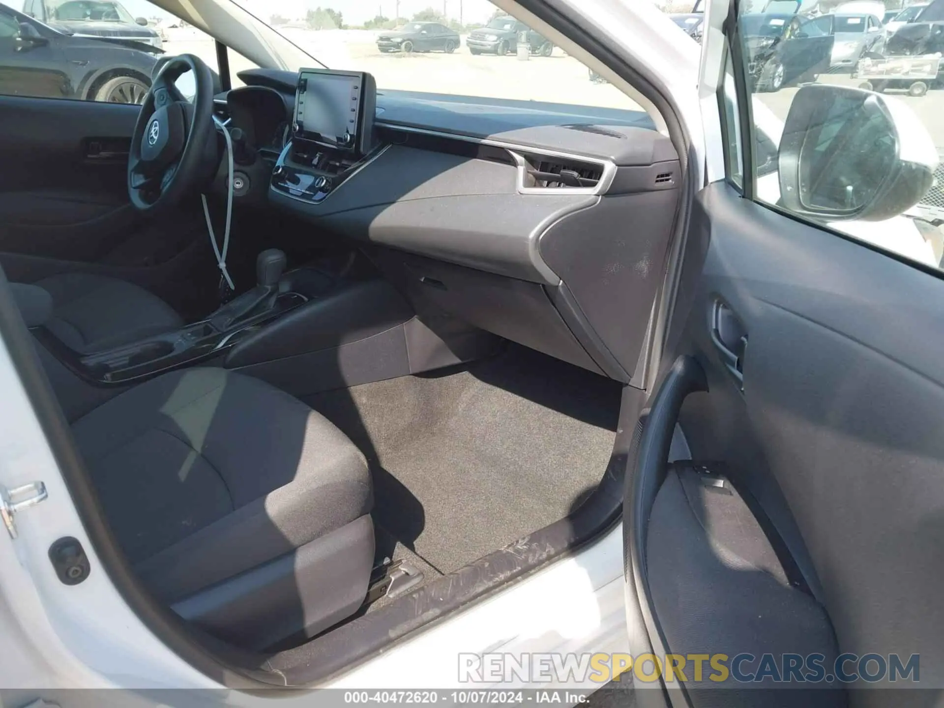 5 Photograph of a damaged car 5YFEPMAE7NP354324 TOYOTA COROLLA 2022