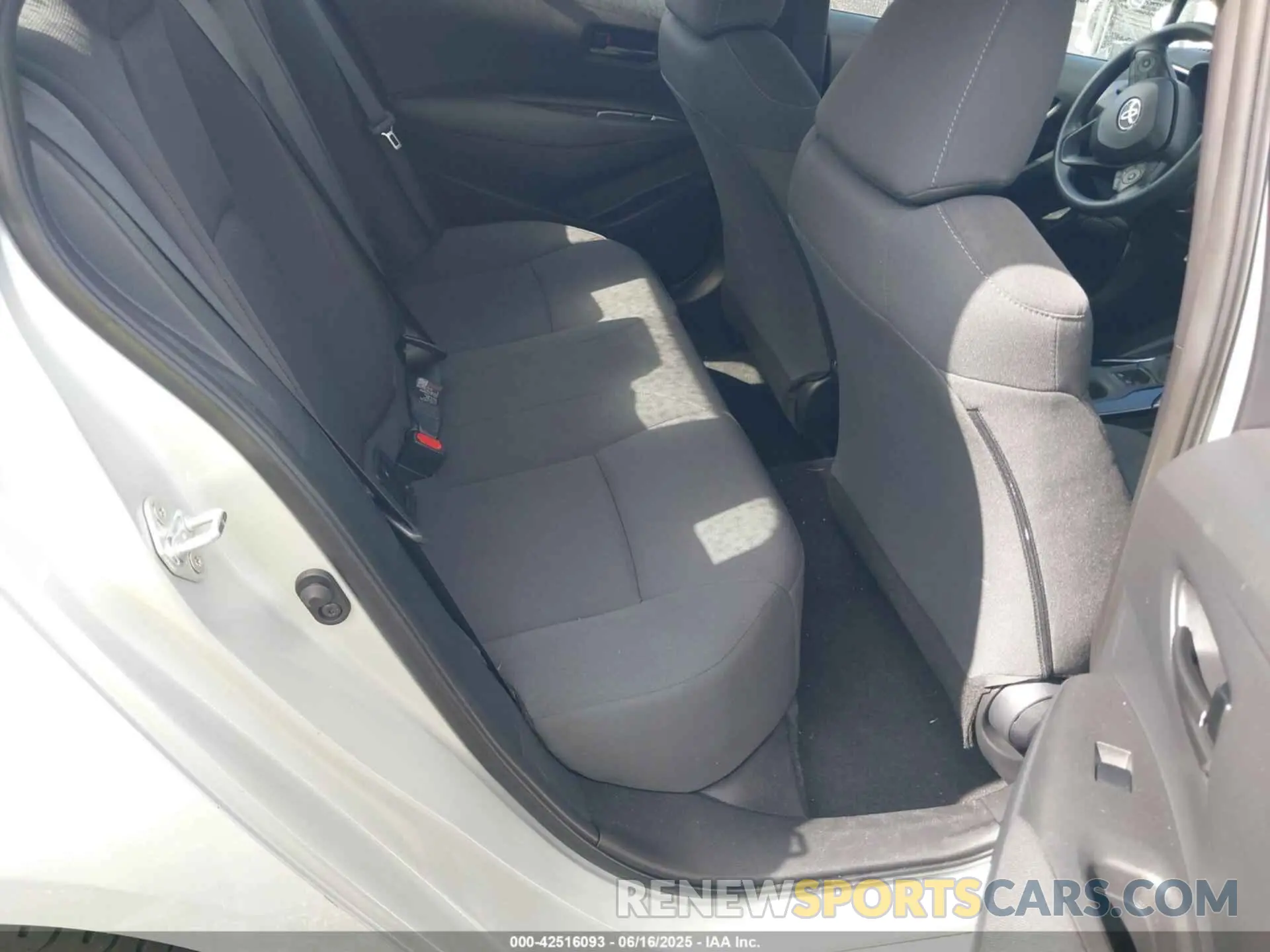 8 Фотография поврежденного автомобиля 5YFEPMAE7NP359748 TOYOTA COROLLA 2022