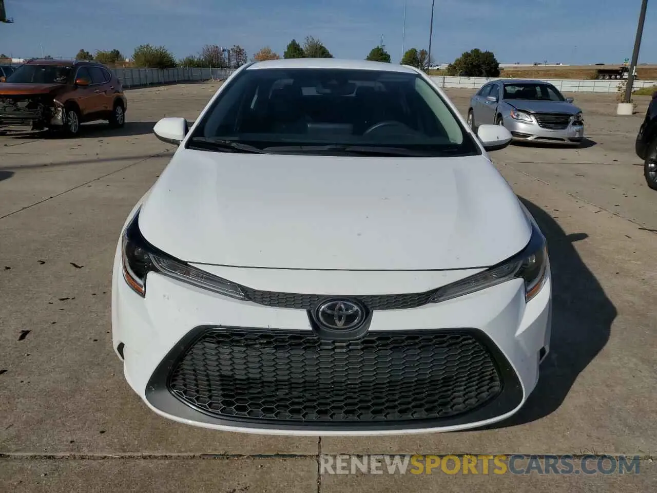5 Photograph of a damaged car 5YFEPMAE7NP361080 TOYOTA COROLLA 2022