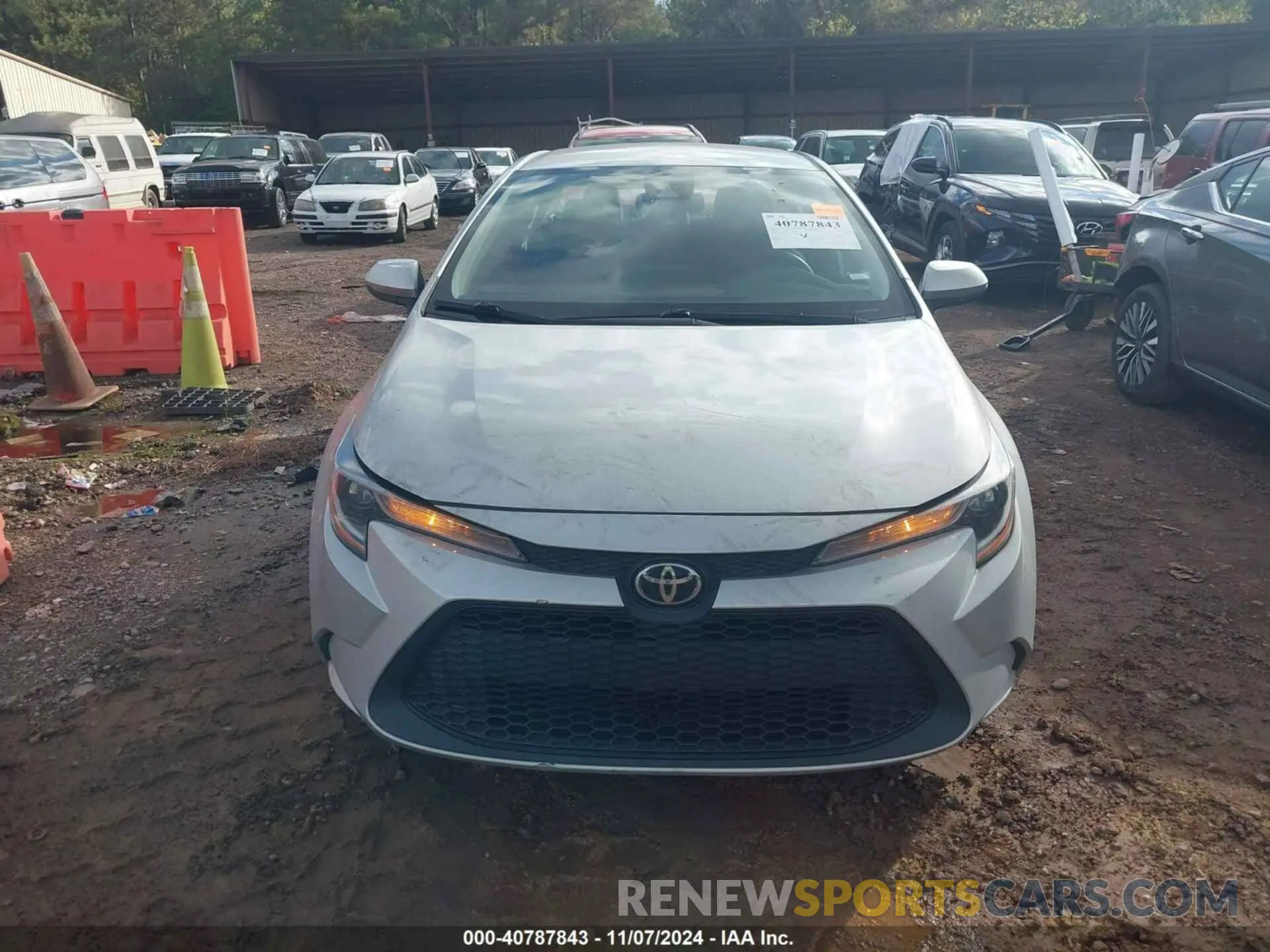 12 Photograph of a damaged car 5YFEPMAE7NP380020 TOYOTA COROLLA 2022