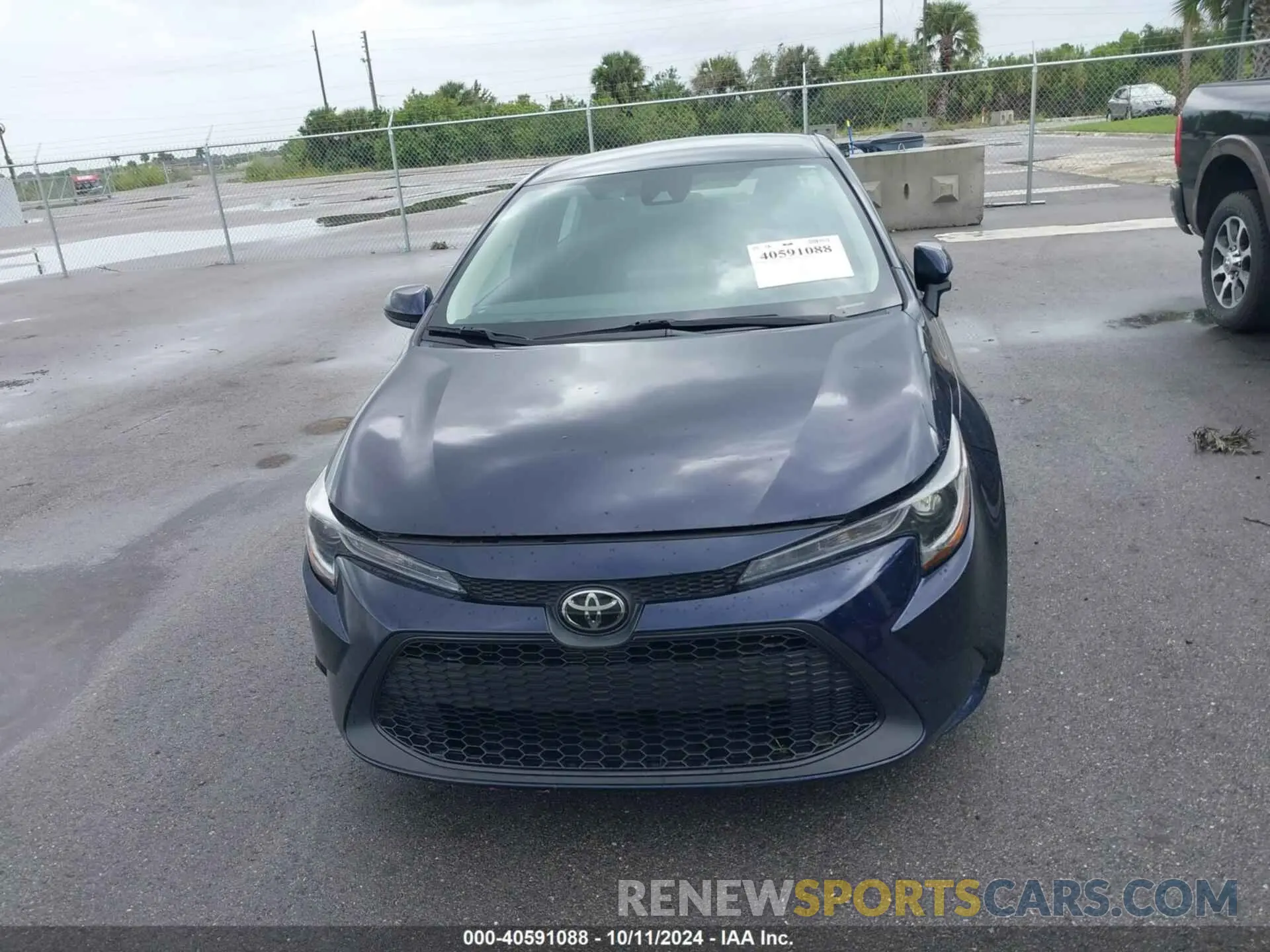 12 Photograph of a damaged car 5YFEPMAE7NP385654 TOYOTA COROLLA 2022