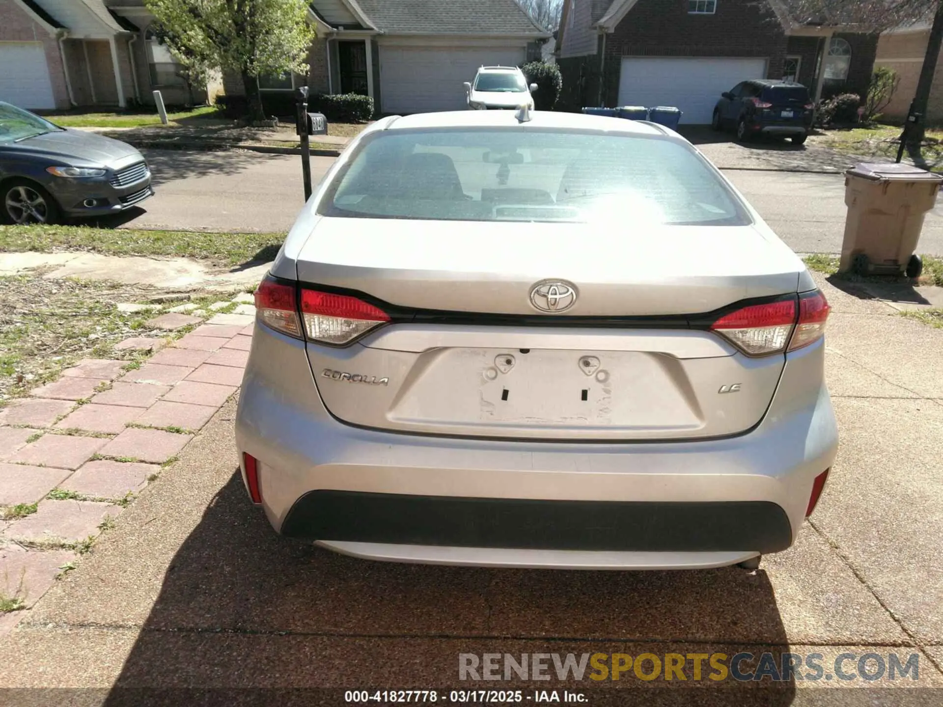 16 Photograph of a damaged car 5YFEPMAE8NP273025 TOYOTA COROLLA 2022