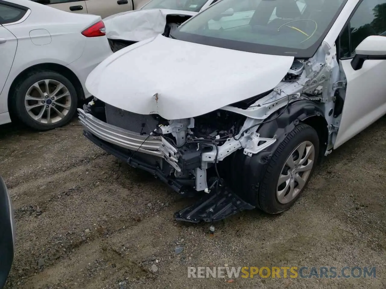 10 Photograph of a damaged car 5YFEPMAE8NP302166 TOYOTA COROLLA 2022