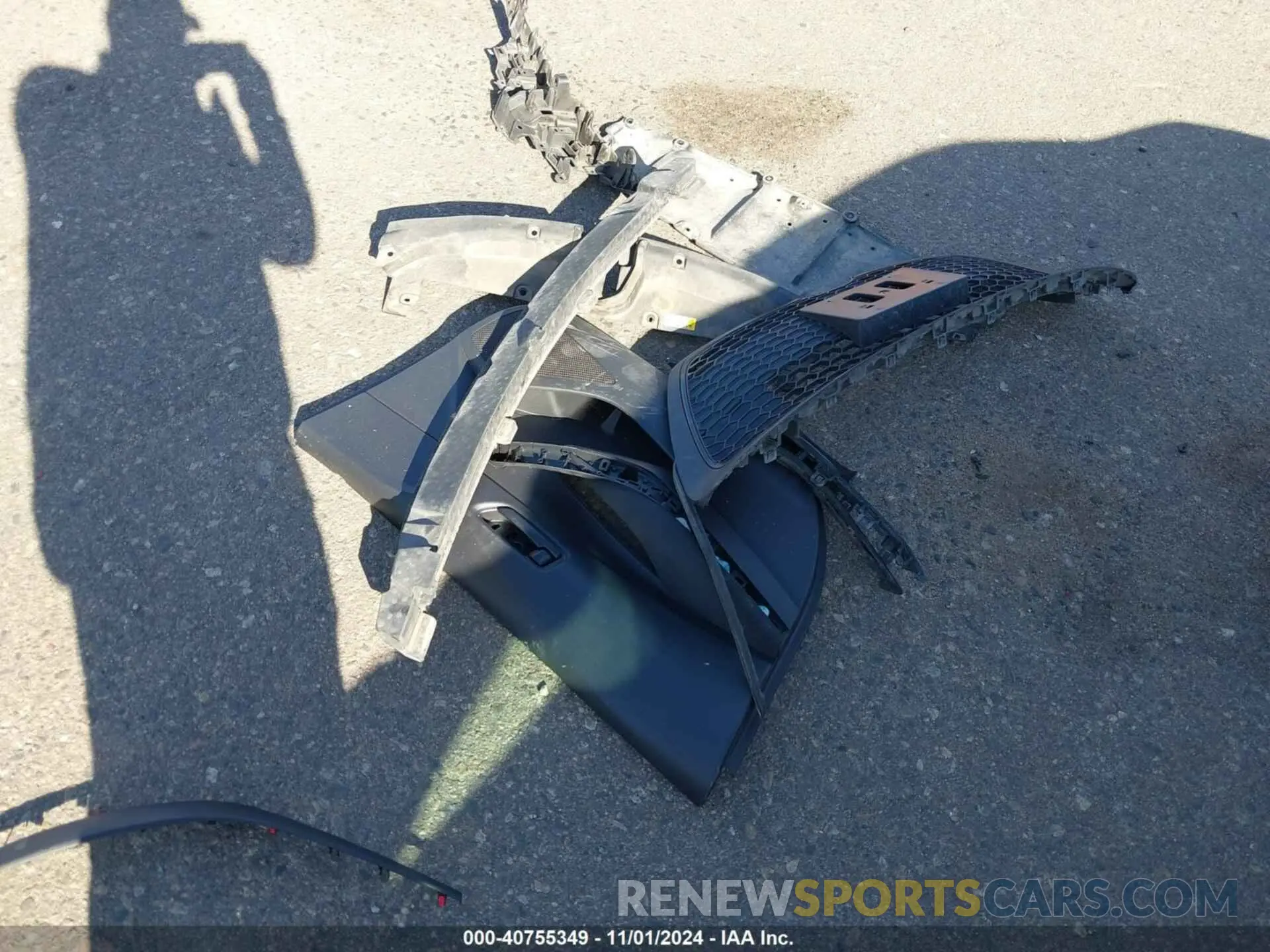 12 Photograph of a damaged car 5YFEPMAE8NP325401 TOYOTA COROLLA 2022