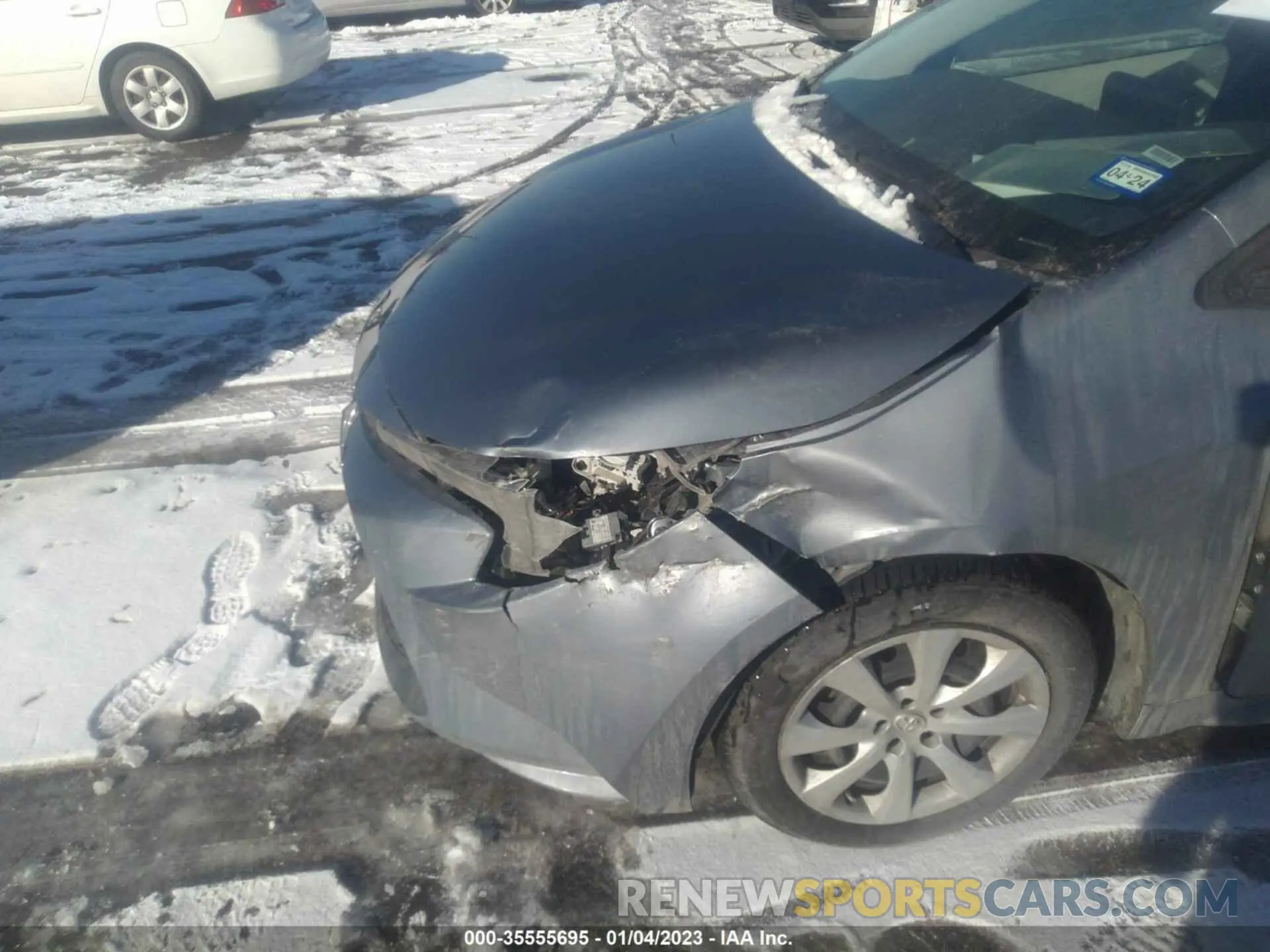 6 Photograph of a damaged car 5YFEPMAE8NP327603 TOYOTA COROLLA 2022
