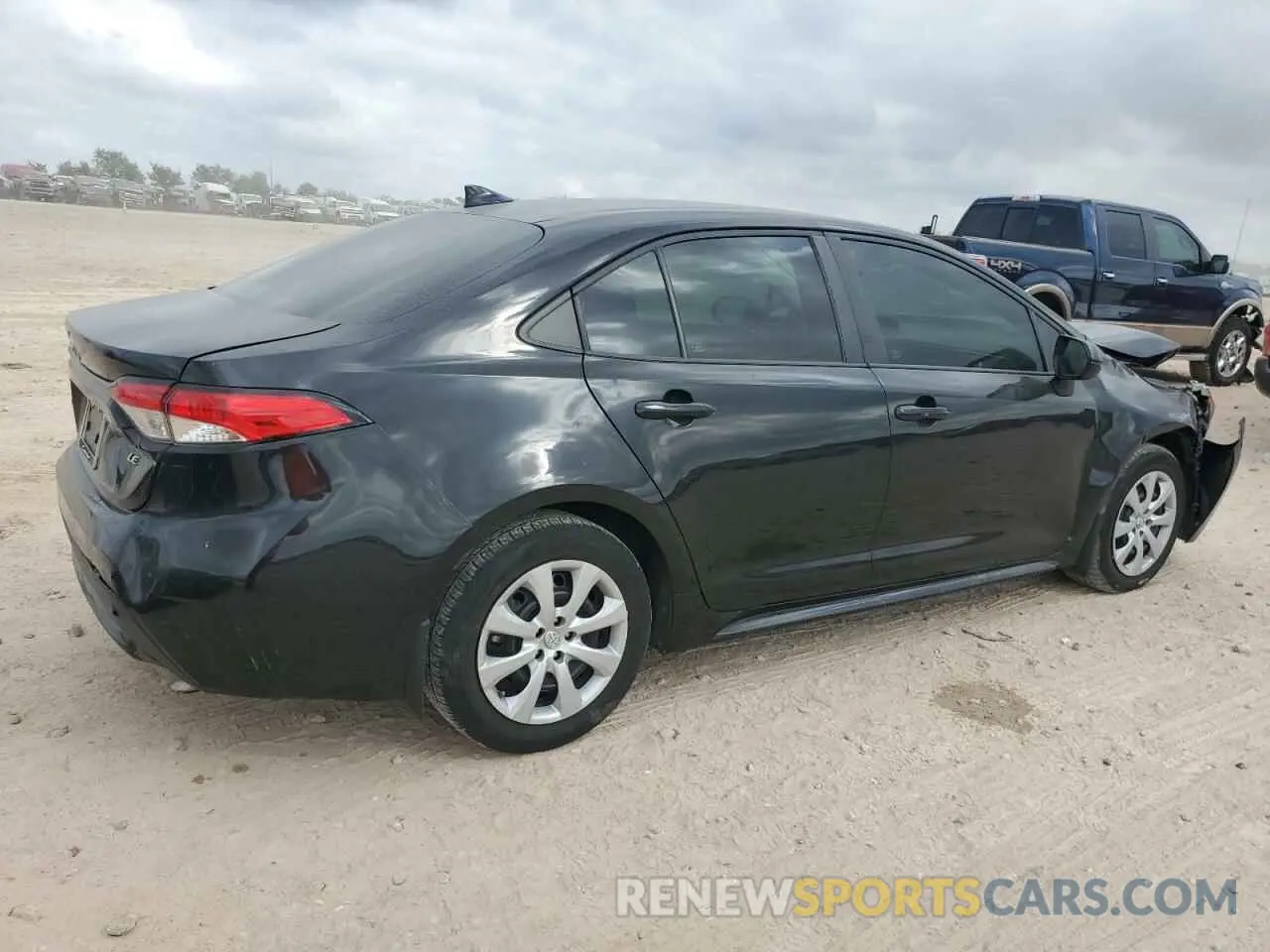 3 Photograph of a damaged car 5YFEPMAE8NP357183 TOYOTA COROLLA 2022
