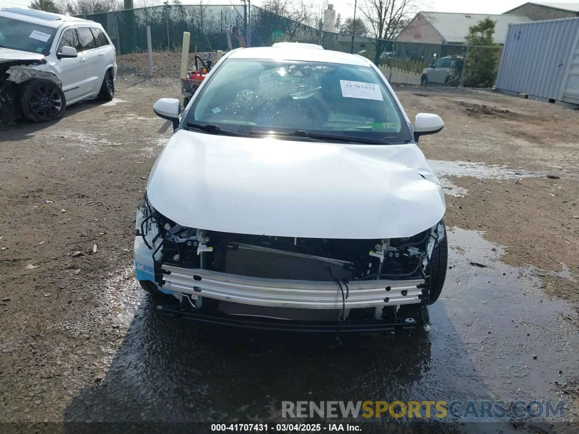 6 Photograph of a damaged car 5YFEPMAE8NP362013 TOYOTA COROLLA 2022