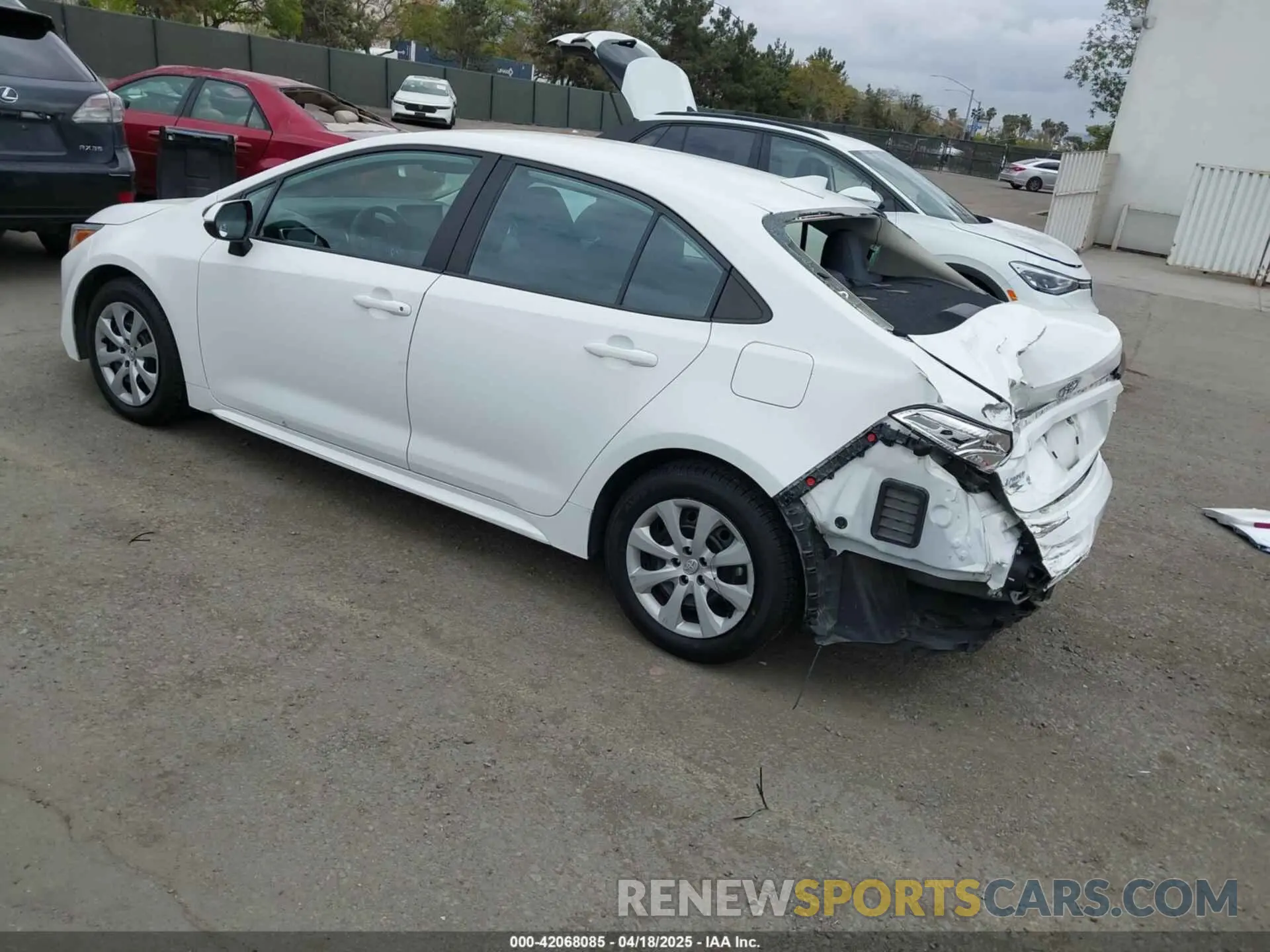 3 Фотография поврежденного автомобиля 5YFEPMAE9NP272871 TOYOTA COROLLA 2022