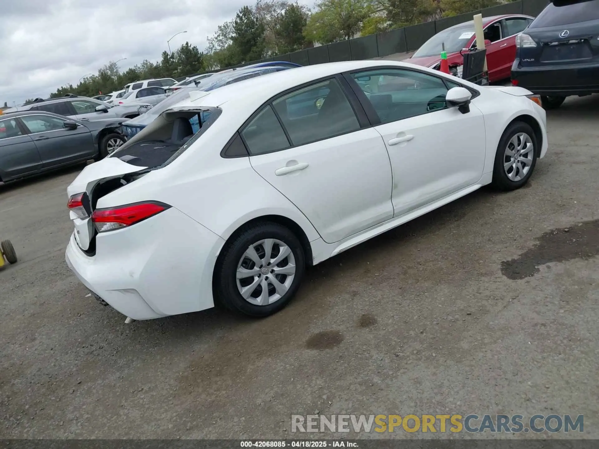 4 Фотография поврежденного автомобиля 5YFEPMAE9NP272871 TOYOTA COROLLA 2022