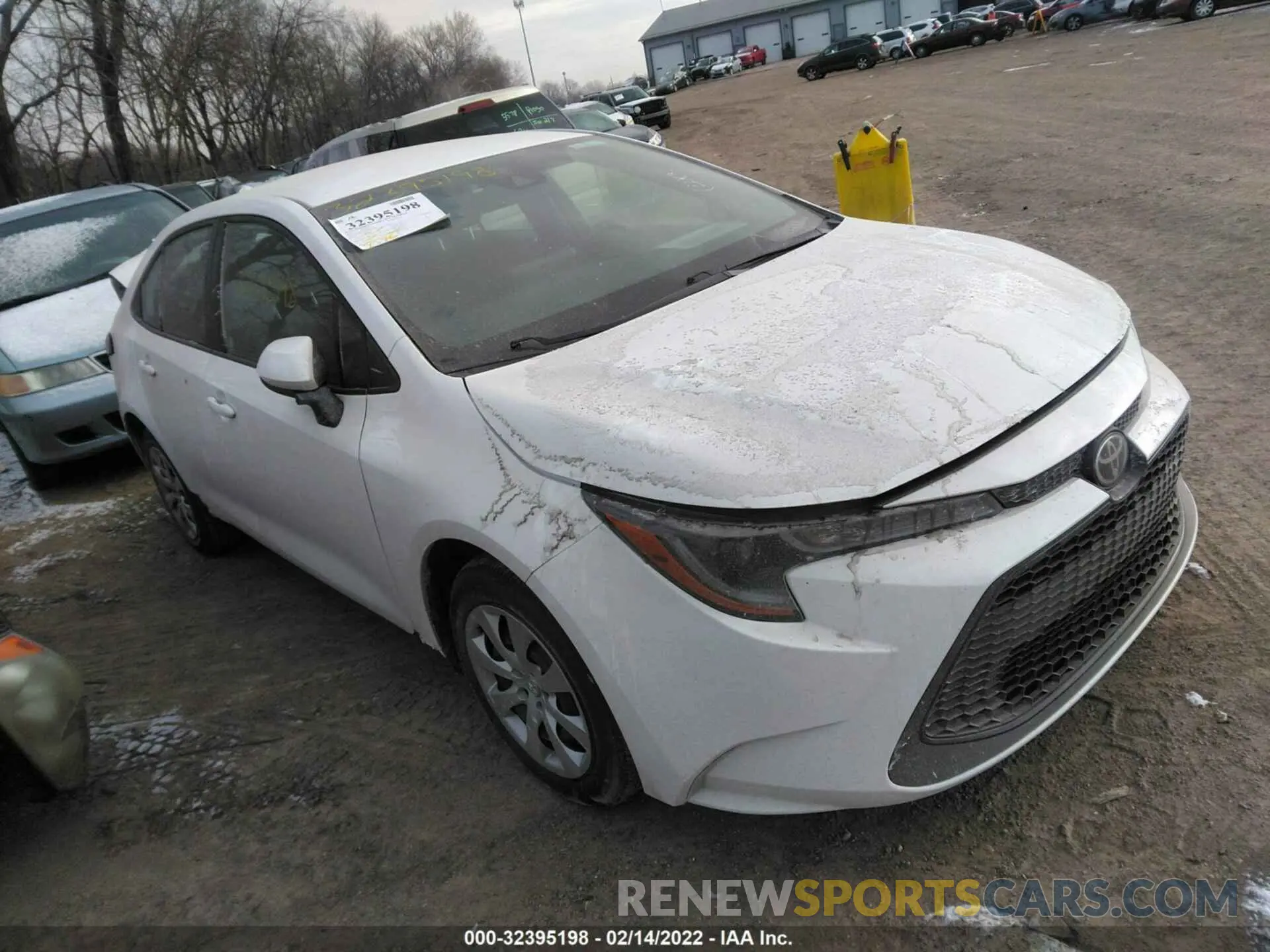 1 Photograph of a damaged car 5YFEPMAE9NP283773 TOYOTA COROLLA 2022