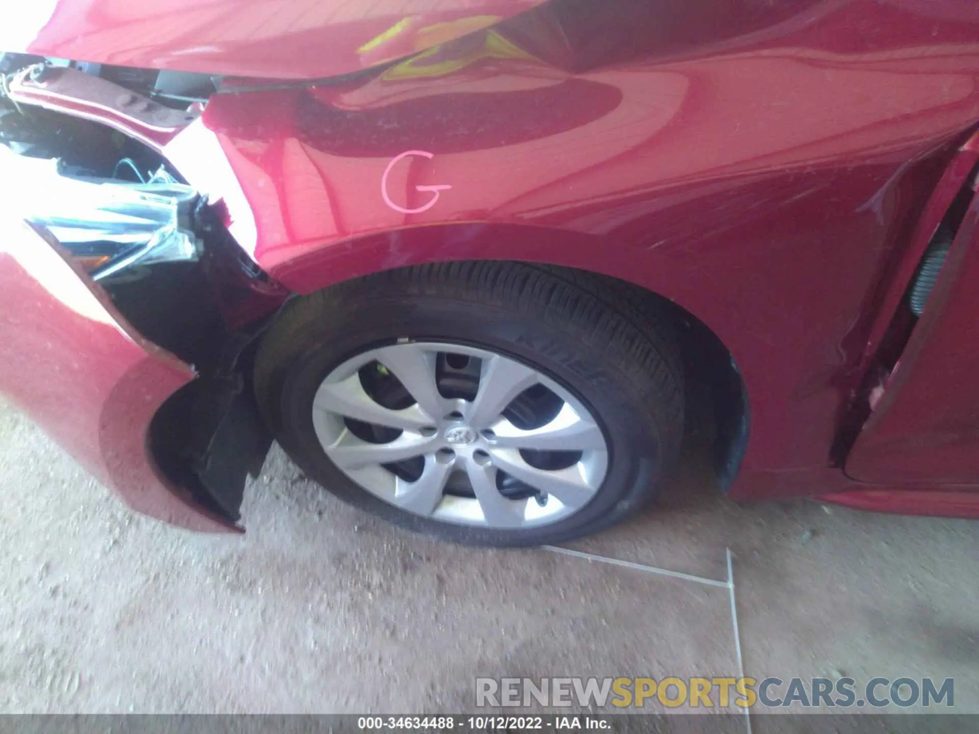 12 Photograph of a damaged car 5YFEPMAE9NP293669 TOYOTA COROLLA 2022