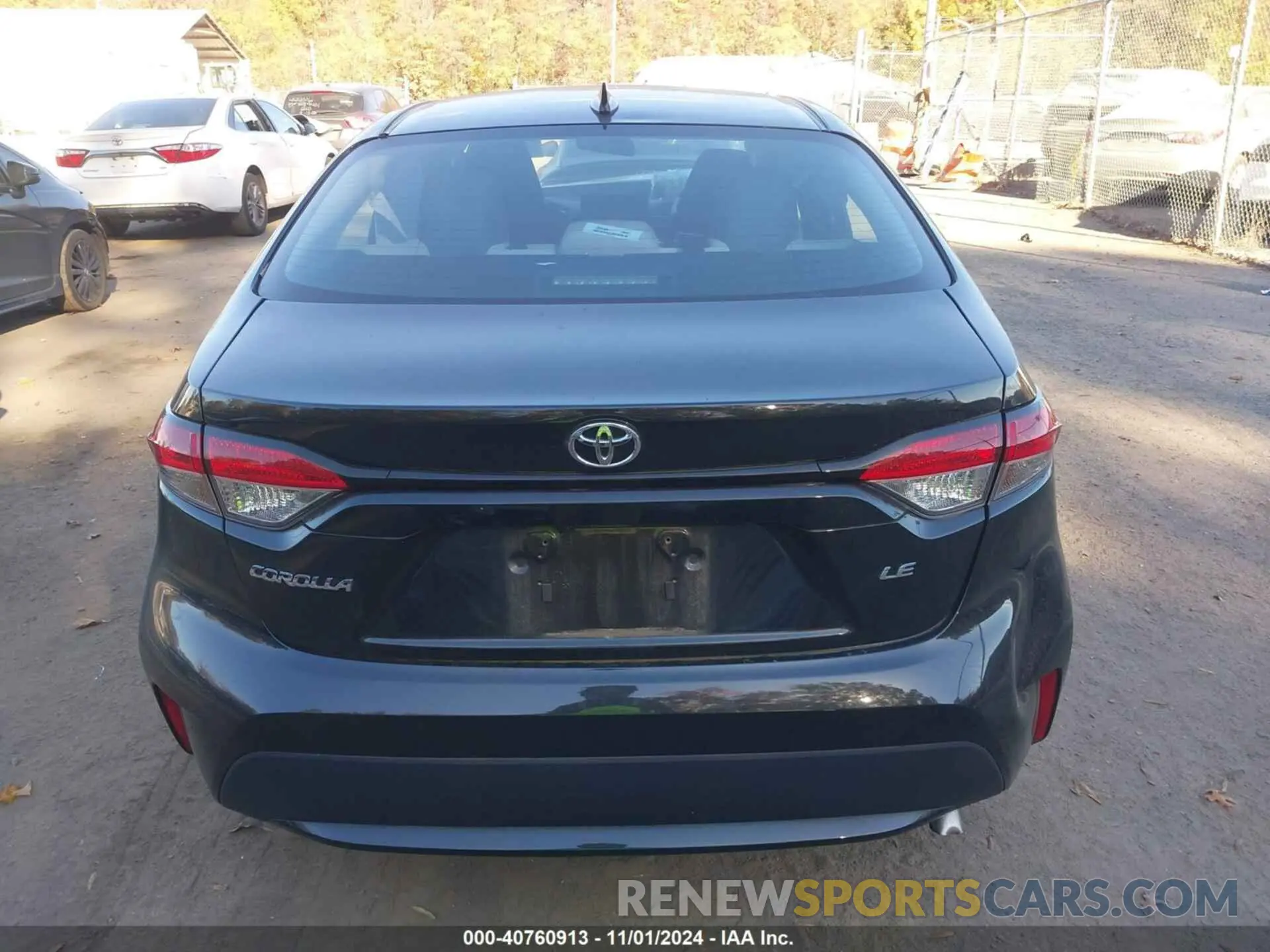 16 Photograph of a damaged car 5YFEPMAE9NP297284 TOYOTA COROLLA 2022
