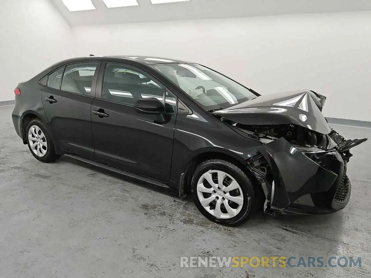 4 Photograph of a damaged car 5YFEPMAE9NP297432 TOYOTA COROLLA 2022